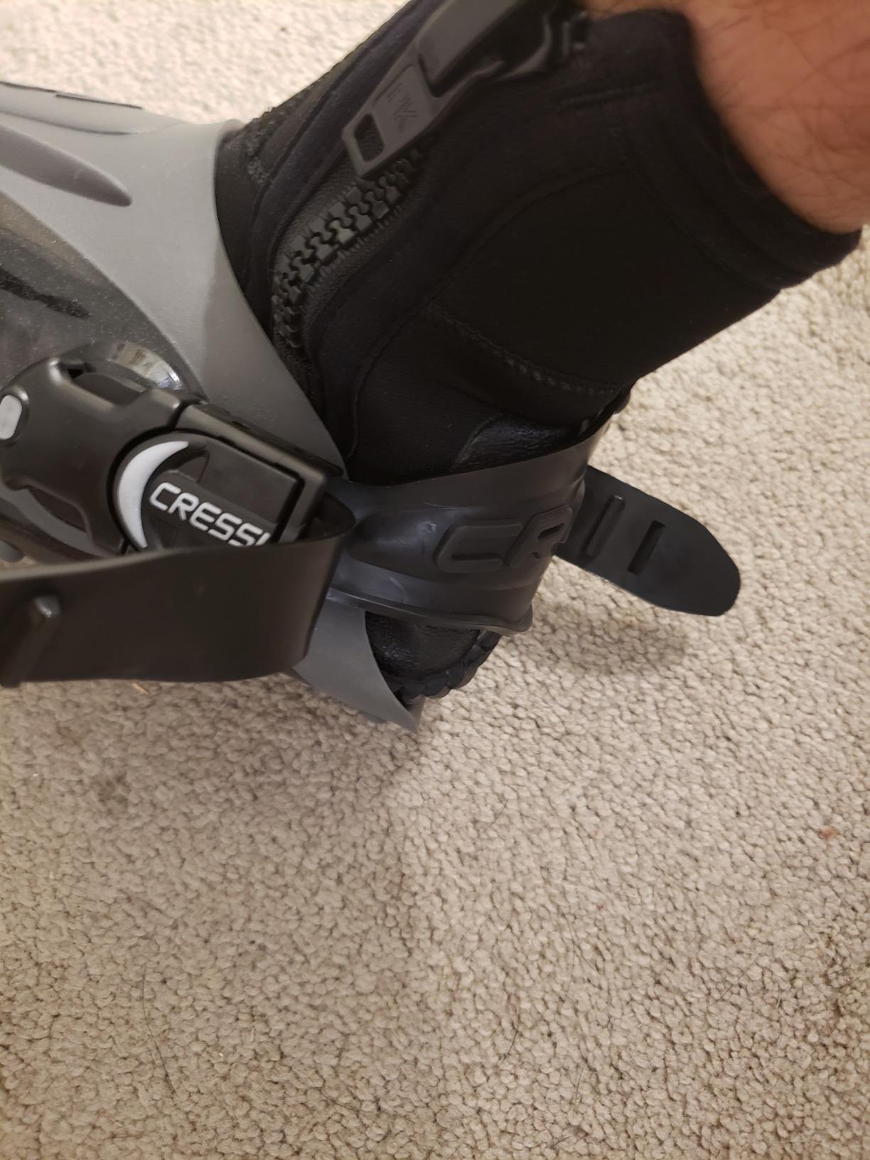 Cressi Adult Powerful Efficient Open Heel Scuba Diving Fins | Frog Plus: Made in Italy customer photo 2