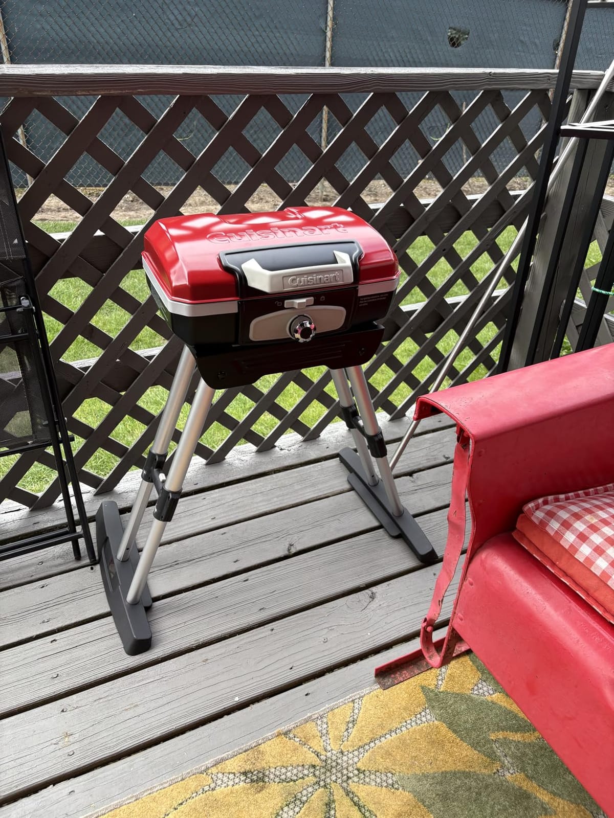 Cuisinart Petite Gourmet Portable Gas Grill with VersaStand, Compact Portable Grill Propane, 150 Sq. In. Cooking Surface, 5,500 BTU Burner Small Gas Grills for Camping, BBQ, Adjustable Base, Handles customer photo 1