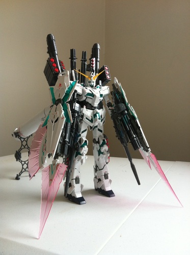 Bandai RX-0 Full Armor Unicorn Gundam Ver.Ka 1/100 Master Grade customer photo 1
