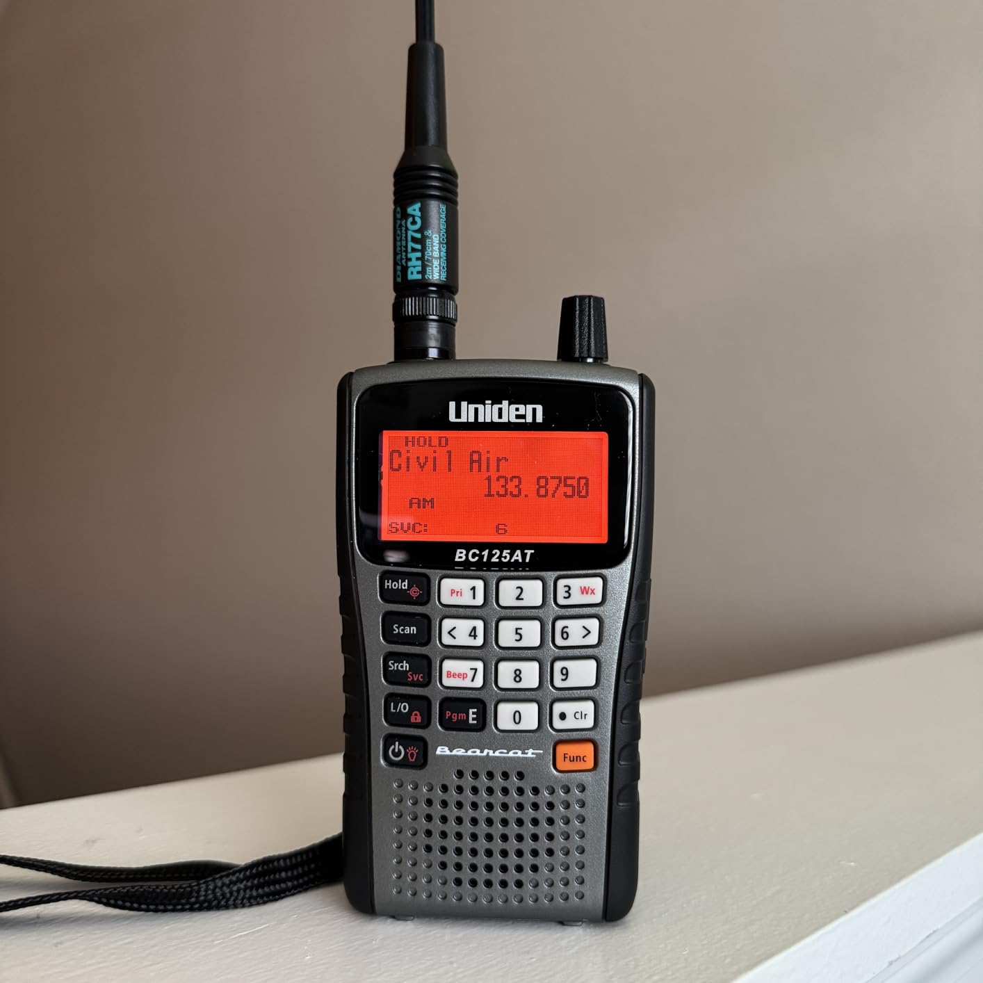 Uniden Bearcat BC125AT Handheld Scanner, 500-Alpha-Tagged Channels, Close Call Technology, PC Programable, Aviation, Marine, Railroad, NASCAR, Racing, and Non-Digital Police/Fire/Public Safety customer photo 2