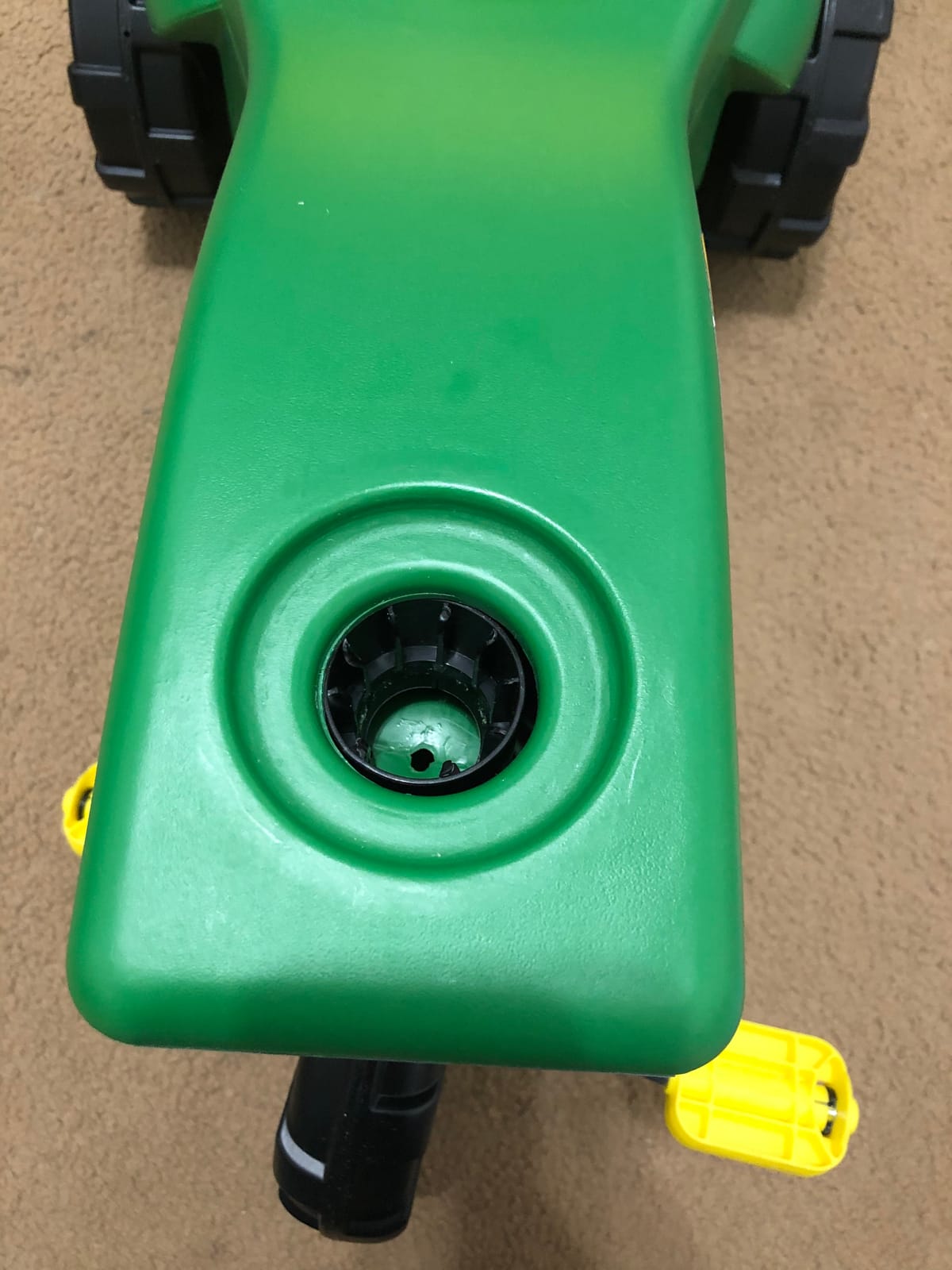 John Deere Ride On Toys Pedal Tractor with Wagon for Kids Aged 18 Months to 3 Years, Green/Yellow customer photo 1