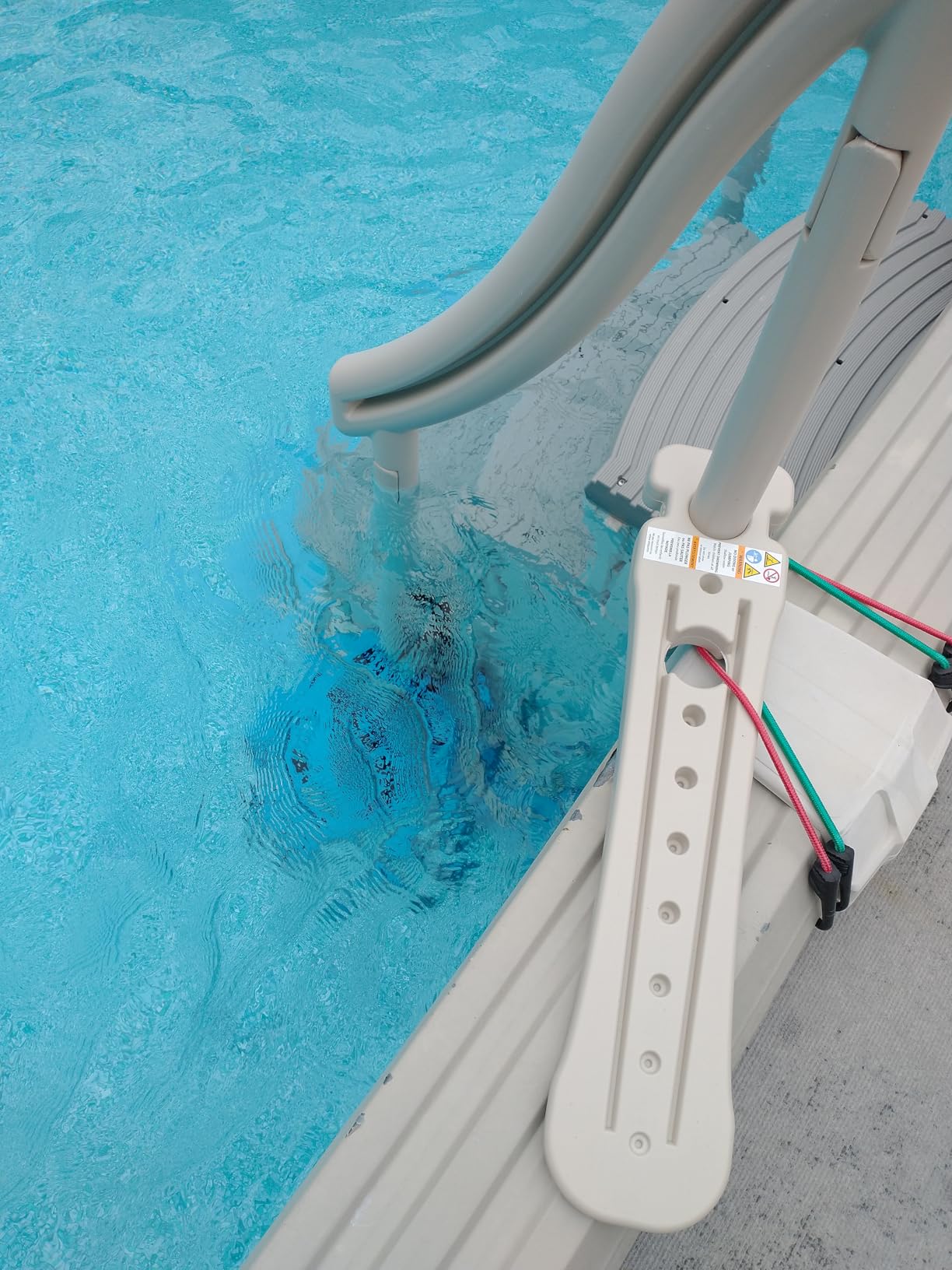 Confer Plastics Curve CCX-AG Drop in Above Ground Pool Step with Grey Treads - Base Step customer photo 1