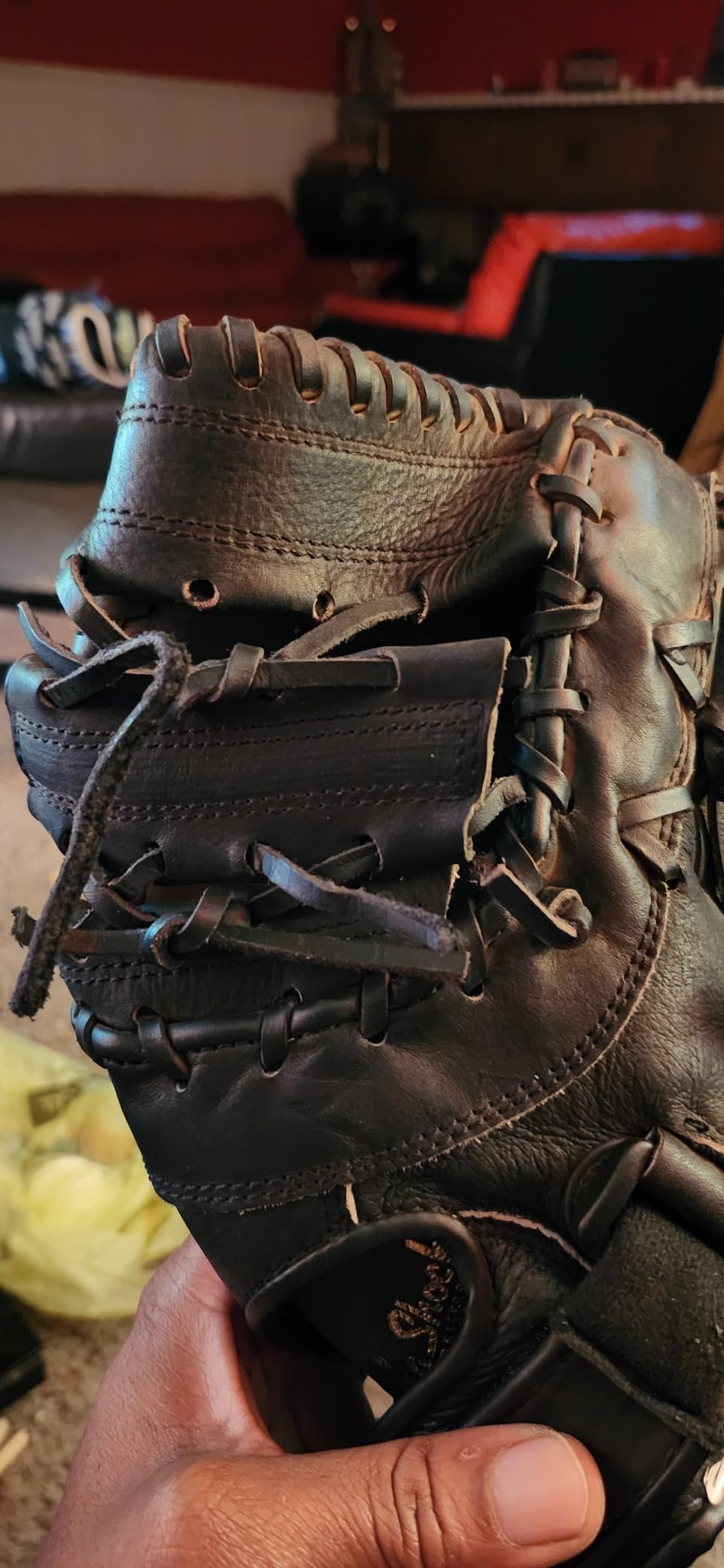 Mizuno Prospect PowerClose Youth Baseball Glove Series I V-Flex Notch I Parashock Palm Pad I Buttersoft Palm Liner customer photo 1