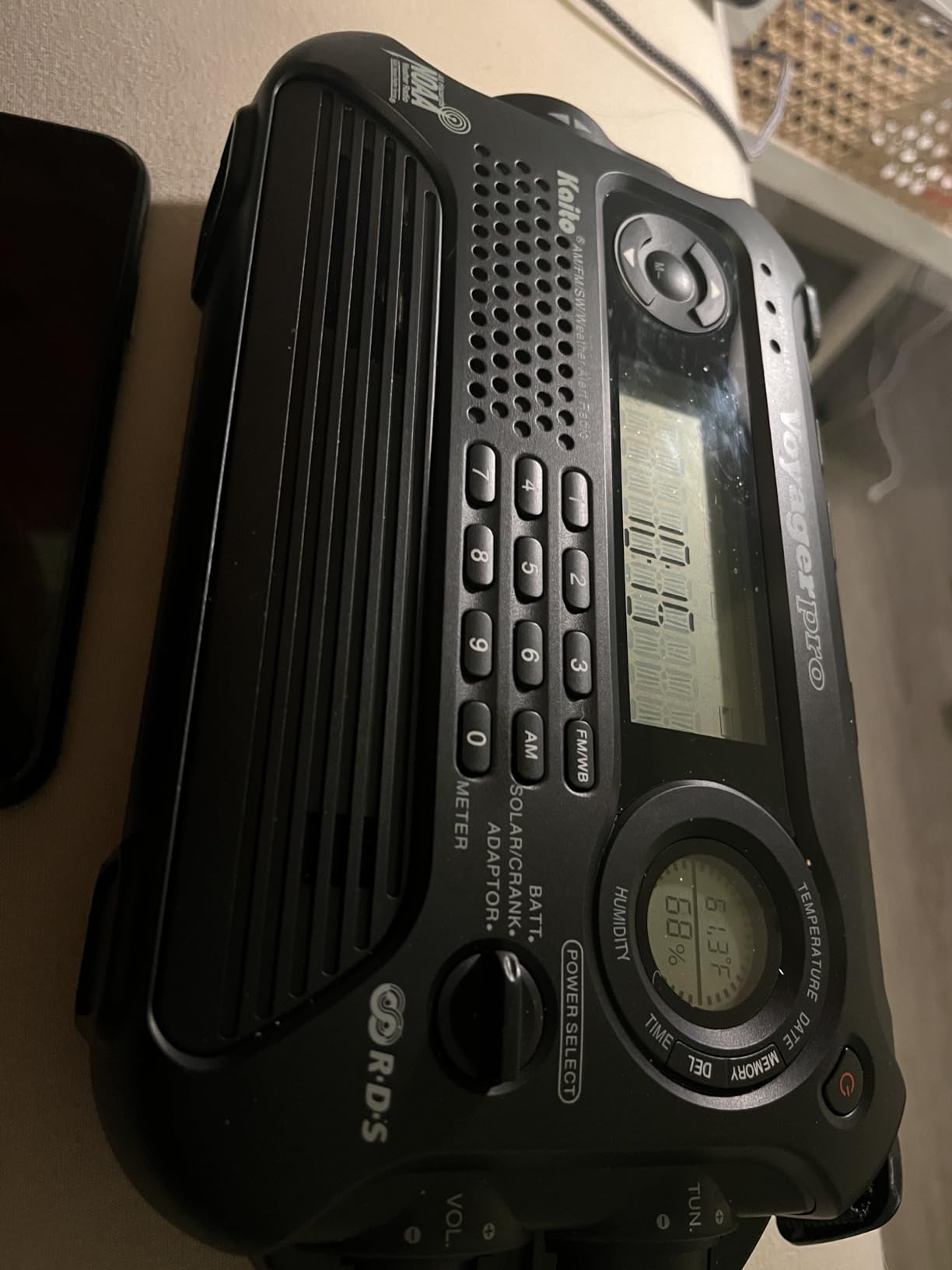 Kaito Voyager Pro KA600 Digital Solar Dynamo Hand Crank AM/FM/LW/SW & NOAA Weather Emergency Radio with Flashlight, Reading Lamp, Smart Phone Charger & RDS and Real-Time Alert customer photo 1