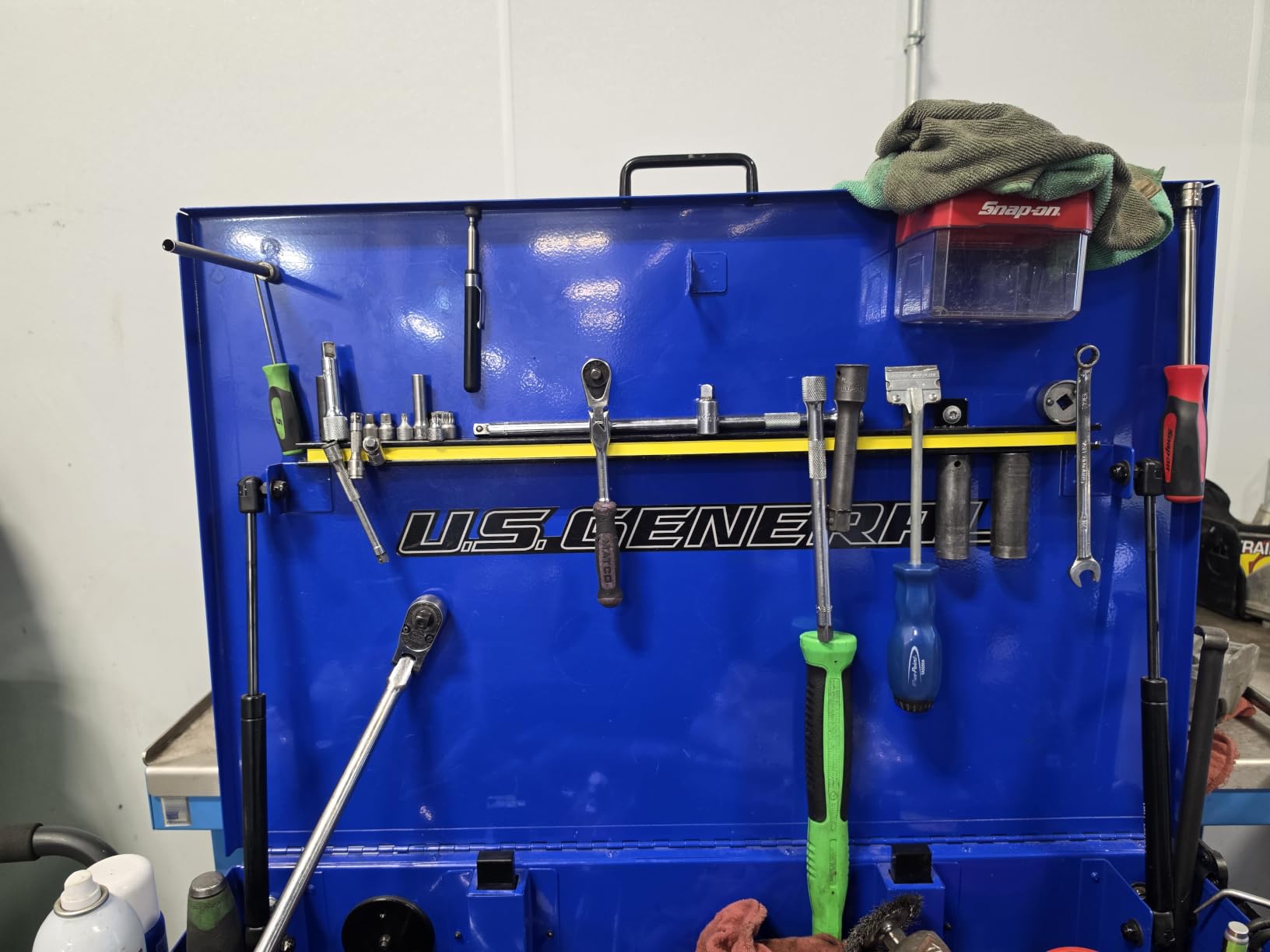 Master Magnetics 18