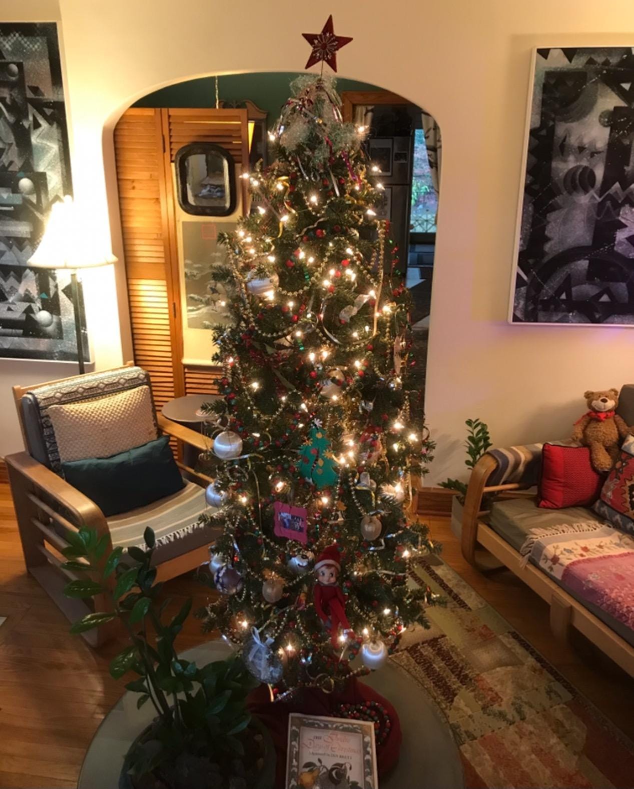 National Tree Company 3ft Pre-Lit Hickory Cedar Mini Christmas Tree | 50 Clear Lights, 139 Tips, Metal Plate Base, Artificial, Green customer photo 2
