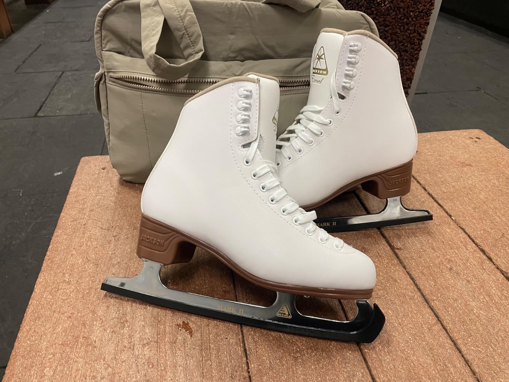 Jackson Ultima Excel Women's/Girls Figure Skate customer photo 2