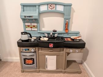 Step2 Best Chefs Kids Kitchen Playset, Indoor/Outdoor Kitchenette, Interactive Play with Lights and Sounds, Made of Durable Plastic, Includes 25 Piece Toy Accessories, For Toddlers 2+ Years Old customer photo 1