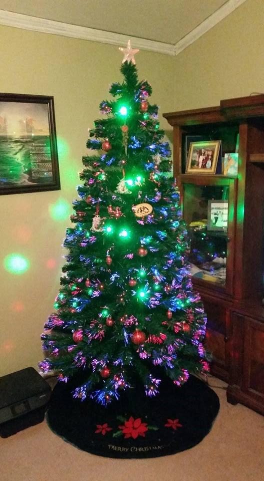 Best Choice Products 7ft Pre-Lit Fiber Optic Artificial Pine Christmas Tree, Holiday Décor Centerpiece w/ 280 Multicolored LED Lights, 8 Sequences, Foldable Stand customer photo 1