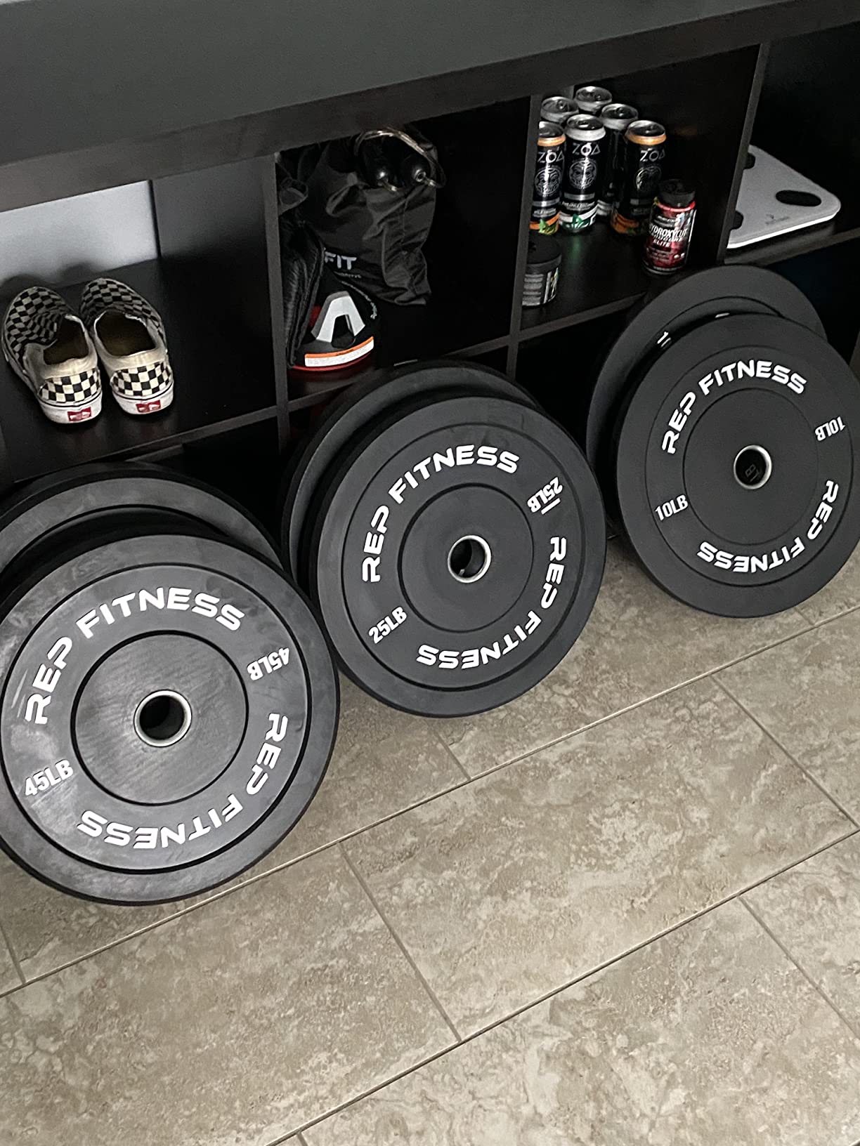 REP Fitness Rubber Bumper Plates, 5Lb to 370 lb Set Pairs, Olympic Standard Weights, Shock Absorbing Low Bounce Design, For Home Gyms, Fitness Centers, Strength Workouts, Barbell Use customer photo 2