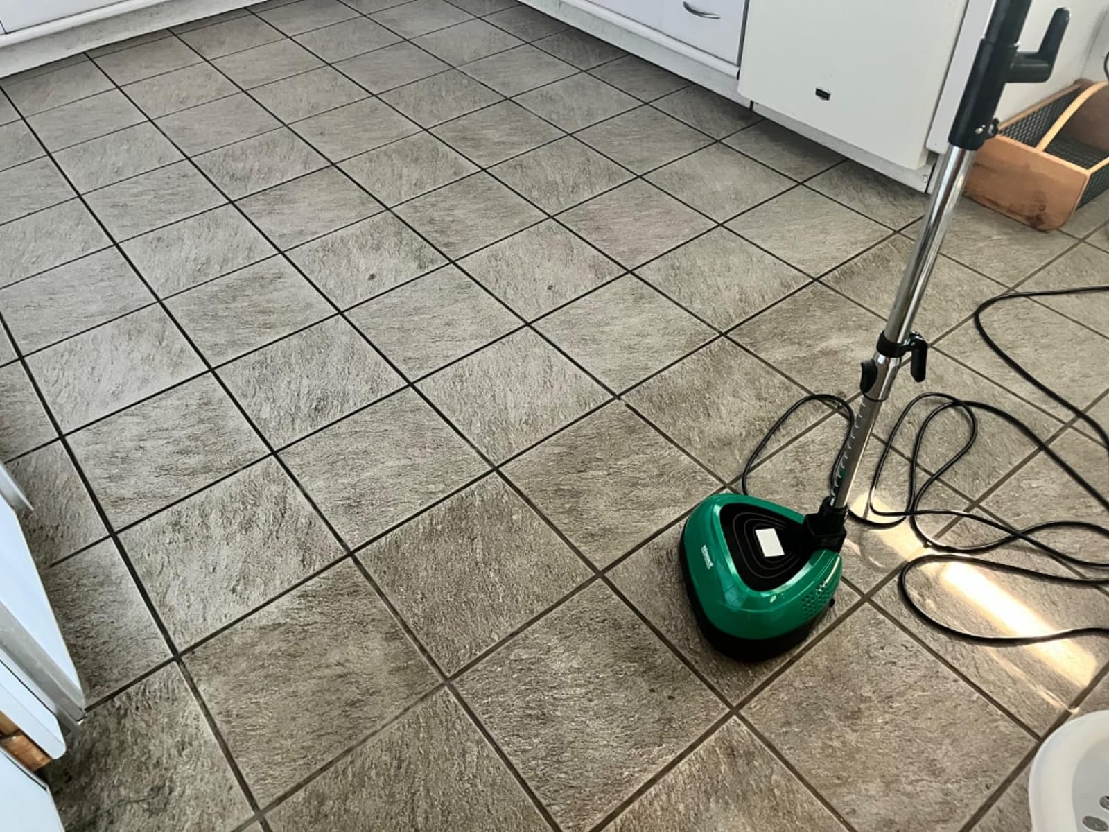Bissell Commercial BigGreen BGFS650 Hercules Scrub and Clean Floor Machine, Green customer photo 2