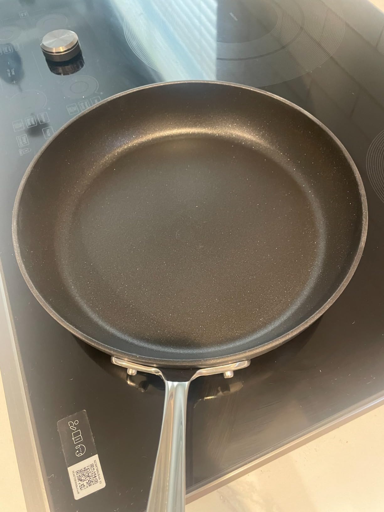 All-Clad HA1 Hard Anodized Nonstick Cookware Set 10 Piece, Induction Oven Broiler Safe 500F customer photo 1