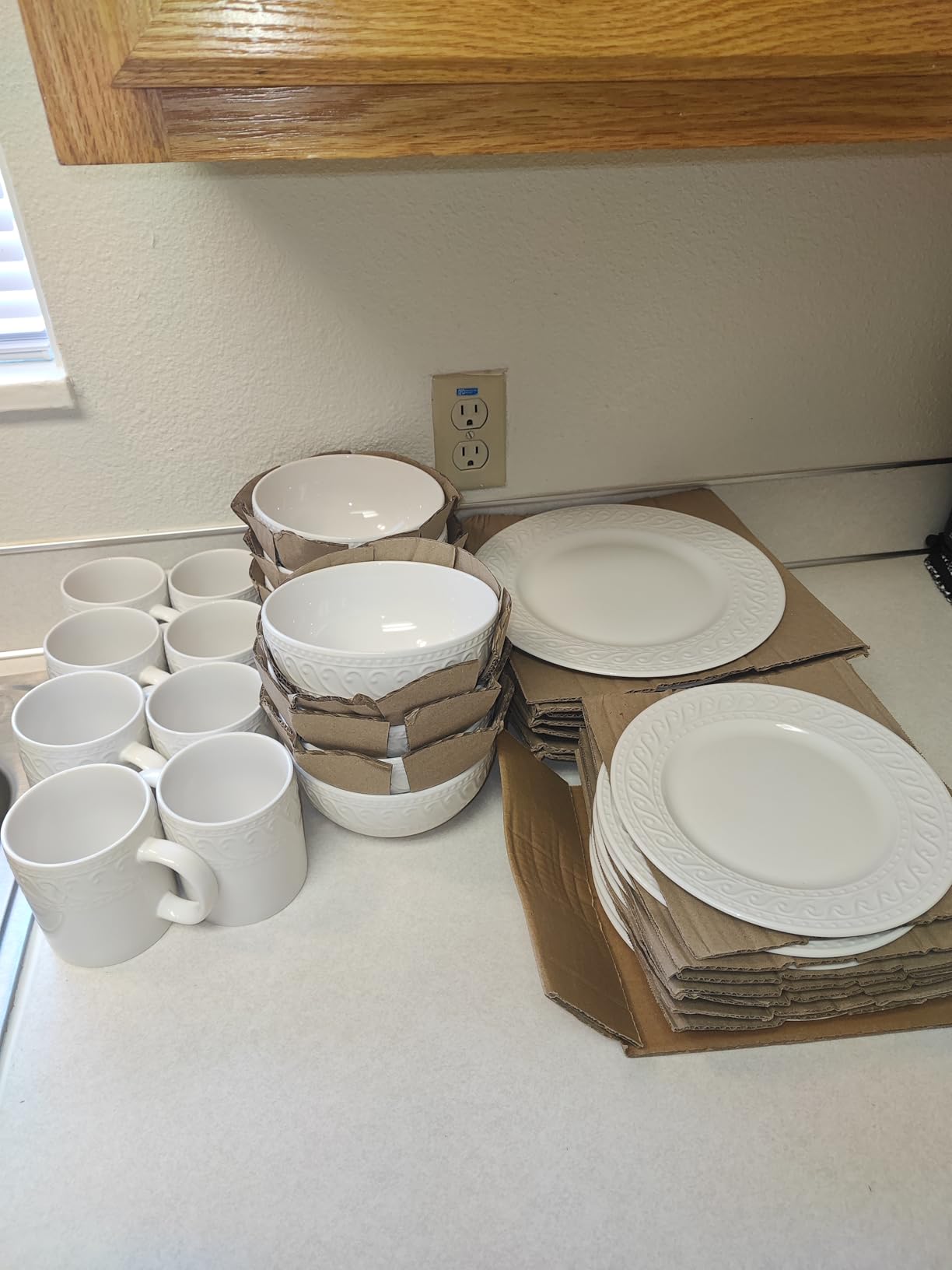Pfaltzgraff Sylvia Dinnerware Set 32-Piece Service for 8 - White Porcelain Dinner Plates, Salad Plates, Soup Bowls and Mugs with Embossed Scrollwork customer photo 1