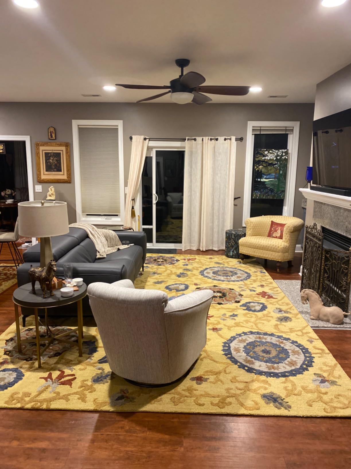 SAFAVIEH Area Rug 8x10 - Blossom Collection - Charcoal & Multi, Handmade Wool customer photo 1