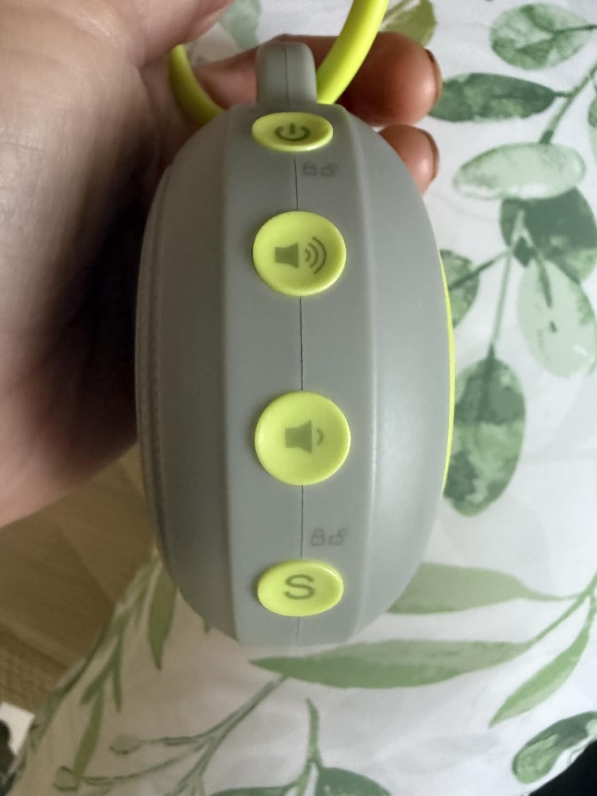 Yogasleep Hushh Portable White Noise Sound Machine for Baby customer photo 1