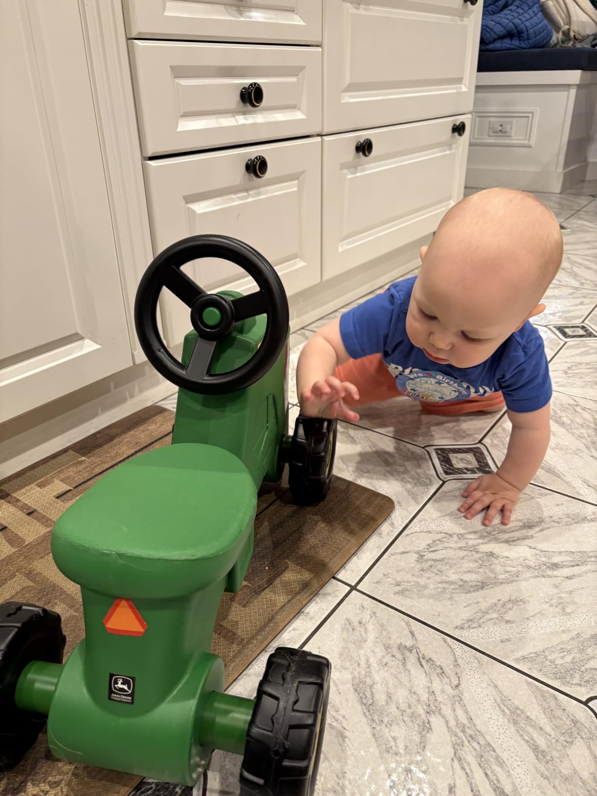 John Deere Ride On Toys Sit 'N Scoot Activity Tractor for Kids Ages 18 Months and Up, Green | Foot-to-Floor Ride On Toy, Officially Licensed John Deere Toy, Indoor/Outdoor Push Tractor, Ages 18 Months and Up customer photo 2
