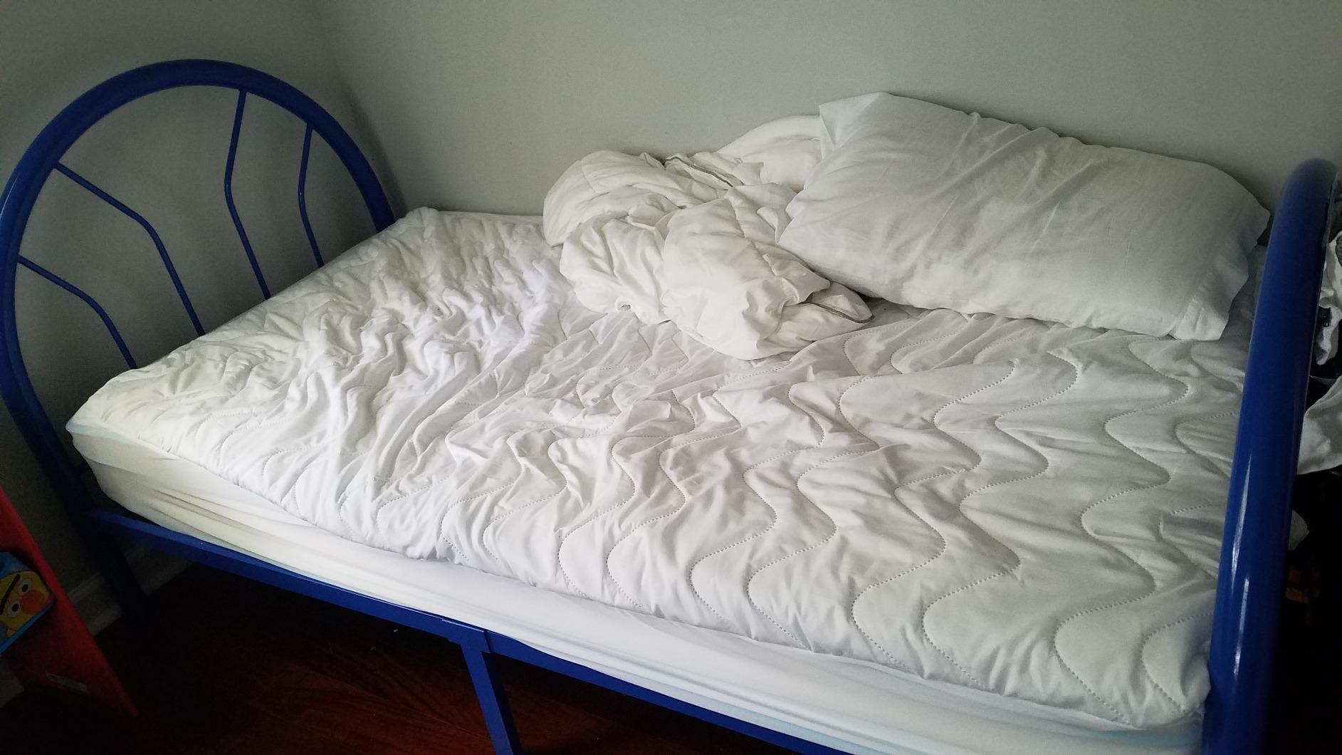 Linenspa 8 Inch Hybrid Mattress - Twin - Bed in a Box customer photo 1