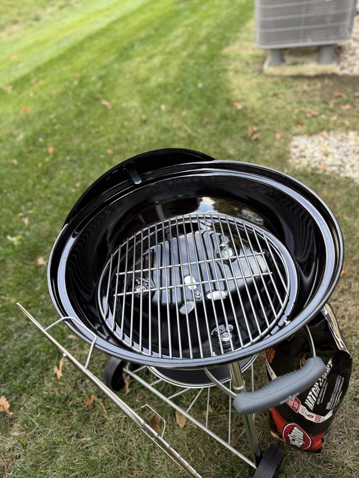 Weber Jumbo Joe Premium Compact Charcoal Grill, 22-Inch, Black customer photo 2