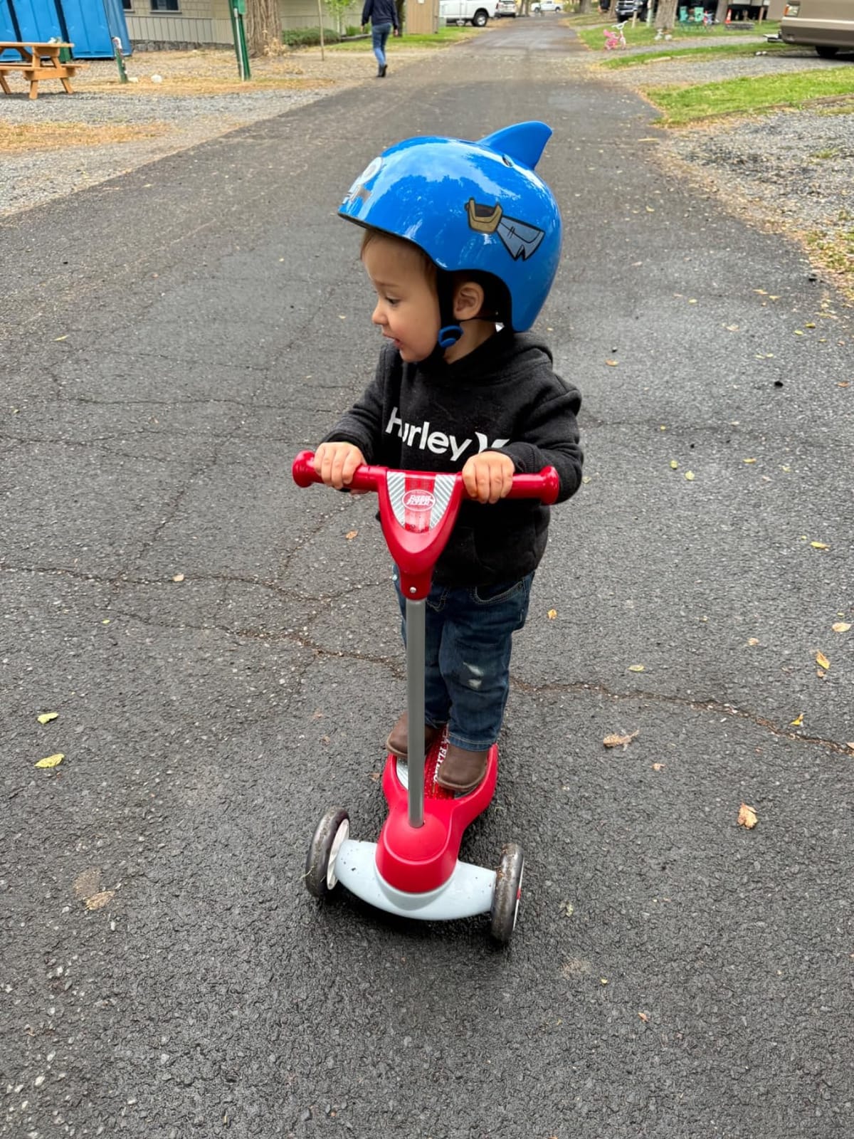 Radio Flyer My 1st Scooter, Red, For Kids 2-5 Years Old, Extra Wide Base for Balance, 2 Front Wheels for Added Stability, Easy to Use Foot Brake, 3 Wheel Scooter for Kids, (Amazon Exclusive) customer photo 1