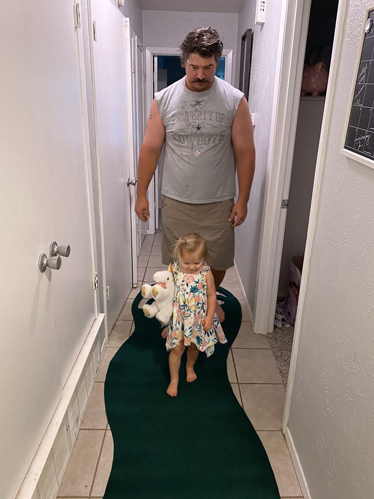 SKLZ Putting Green: Perfect Your Golf Skills with Realistic Home Practice - Improve Your Putting Stroke, Lower Your Scores, and Enjoy Convenient, Training Anytime, Anywhere! customer photo 1