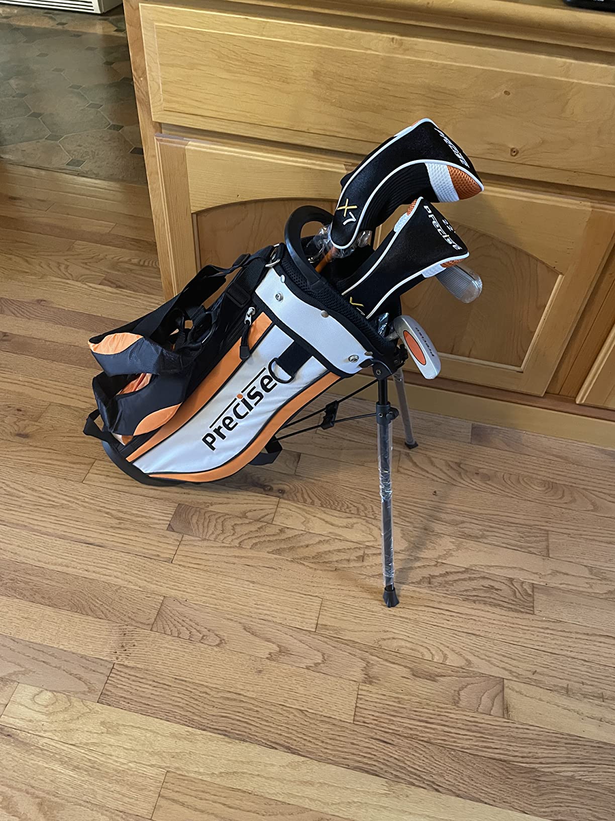 Precise X7 - Kids Complete Golf Club Set | Lightweight Graphite Shafts, Hybrid & Irons, Putter, Stand Bag Included, For Boys & Girls, Ages 3-12, Left/Right Hand customer photo 2