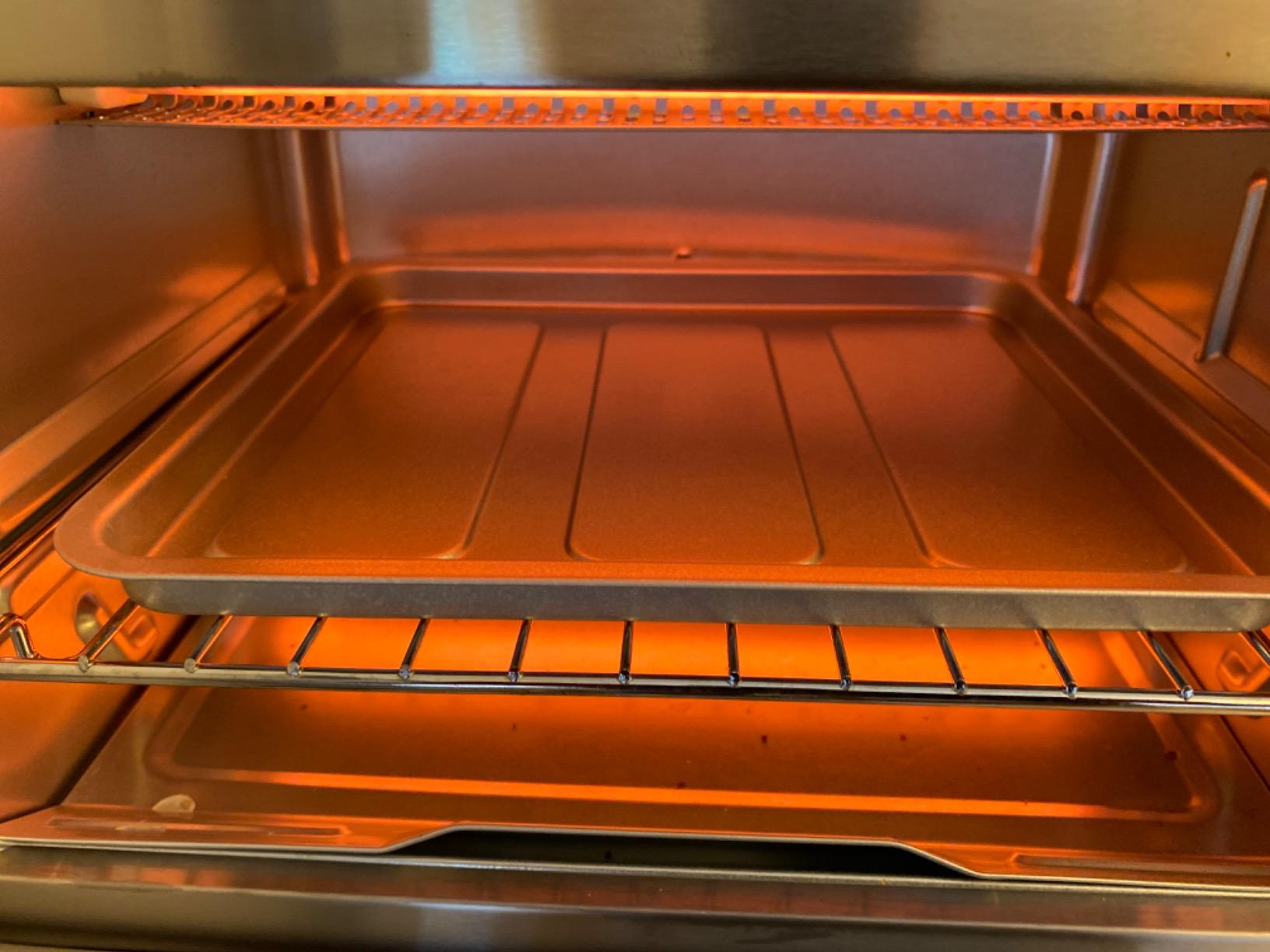 BLACK+DECKER 4-Slice Toaster Oven with Natural Convection, Stainless Steel, TO1760SS (TO1760SST-1) customer photo 1
