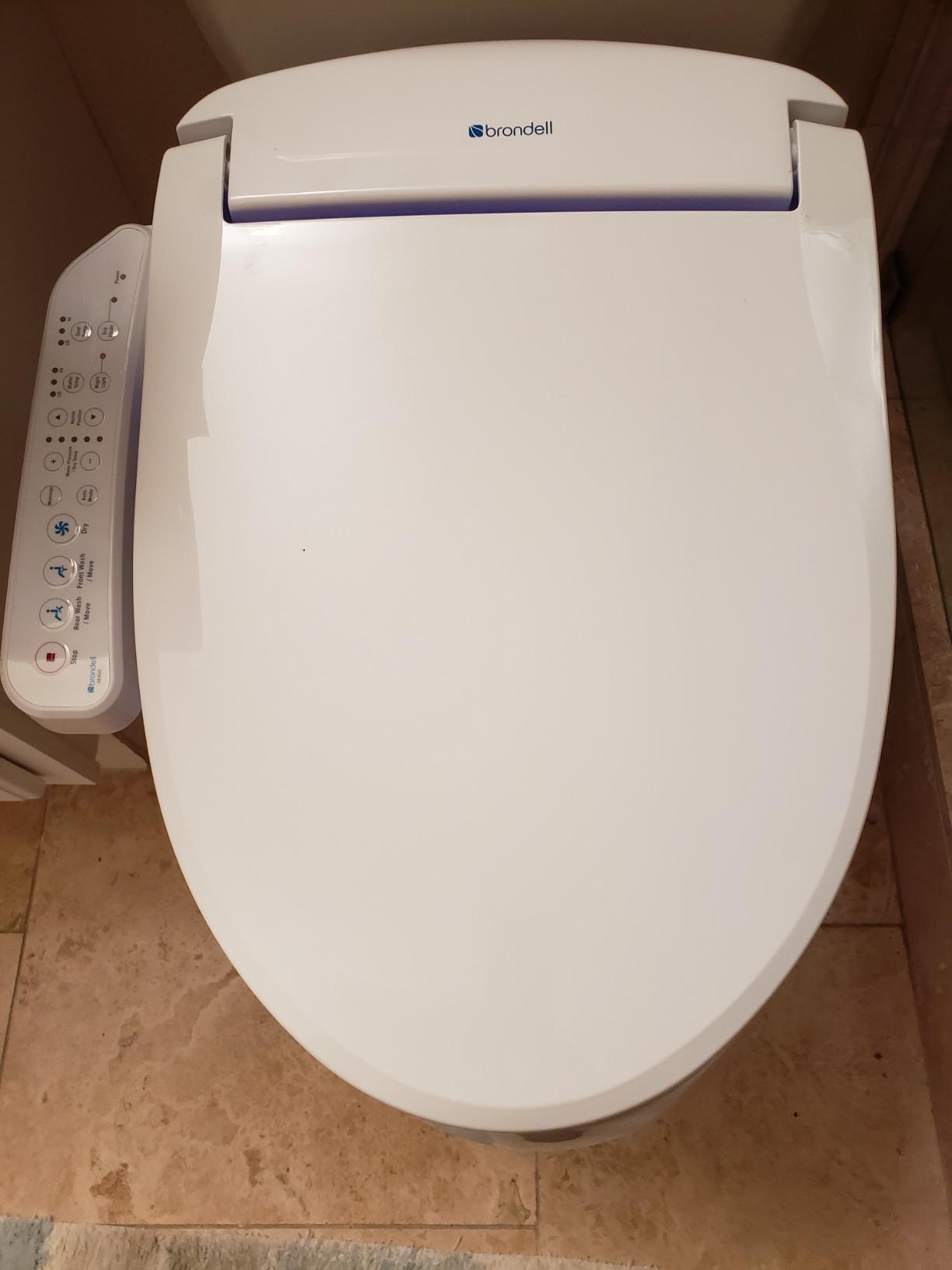 Brondell SE400-EW Swash SE400 Electric Bidet Toilet Seat With Heated Seat, Oscillating Stainless Steel Nozzle, Warm Air Dryer, Night Light, Gentle Close Lid, White Side Arm Control, Elongated customer photo 2