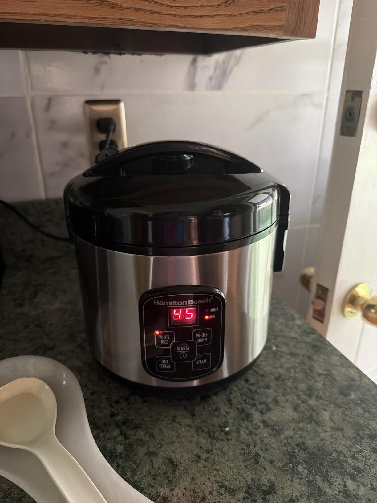 Hamilton Beach Digital Programmable Rice Cooker & Food Steamer, 8 Cups Cooked (4 Uncooked), With Steam & Rinse Basket, Stainless Steel (37518) customer photo 1