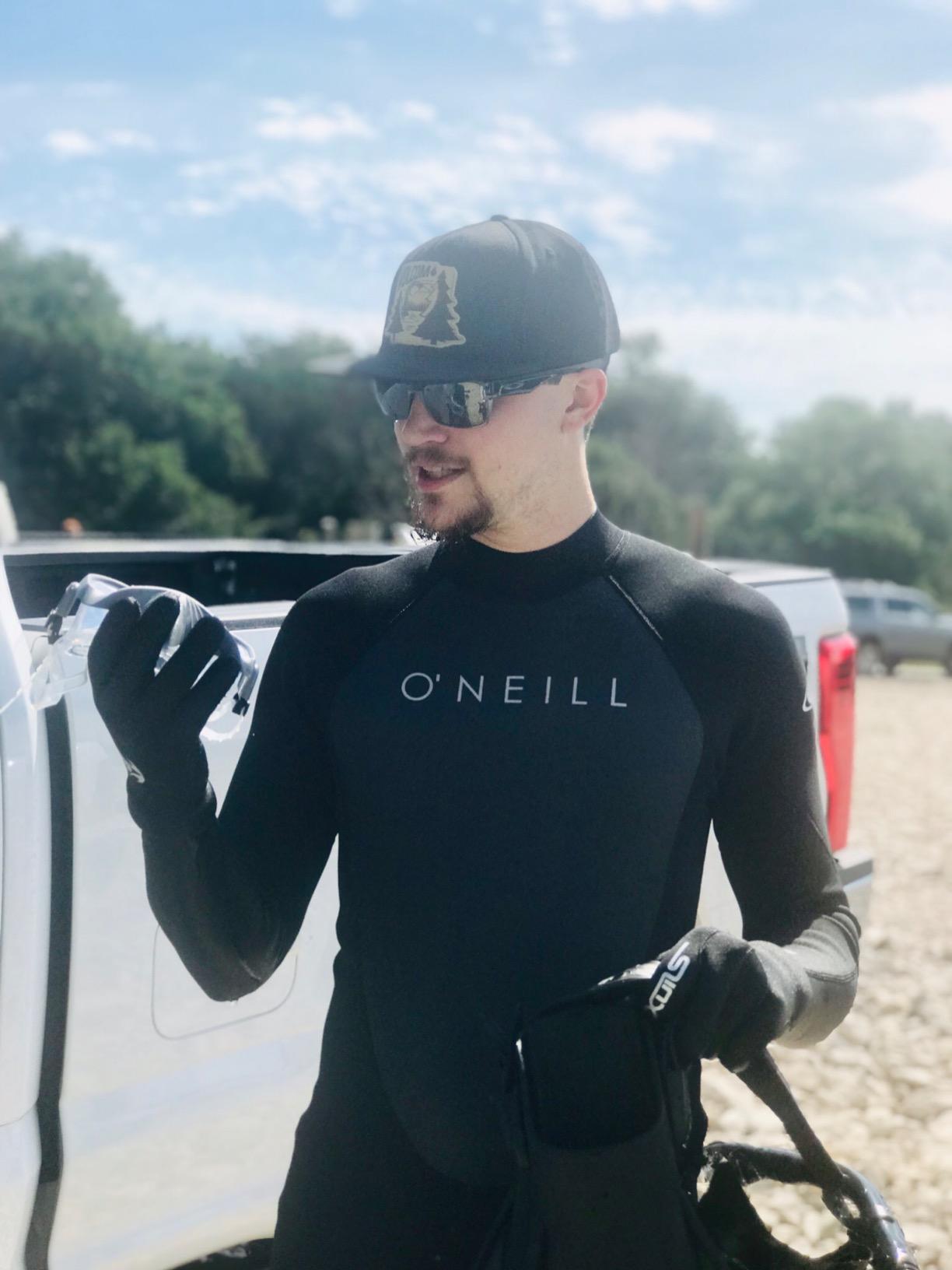 O'Neill Men's Reactor-2 3:2mm Back Zip Full Wetsuit, Lightweight Warmth and Flexibility for All Water Activities customer photo 1