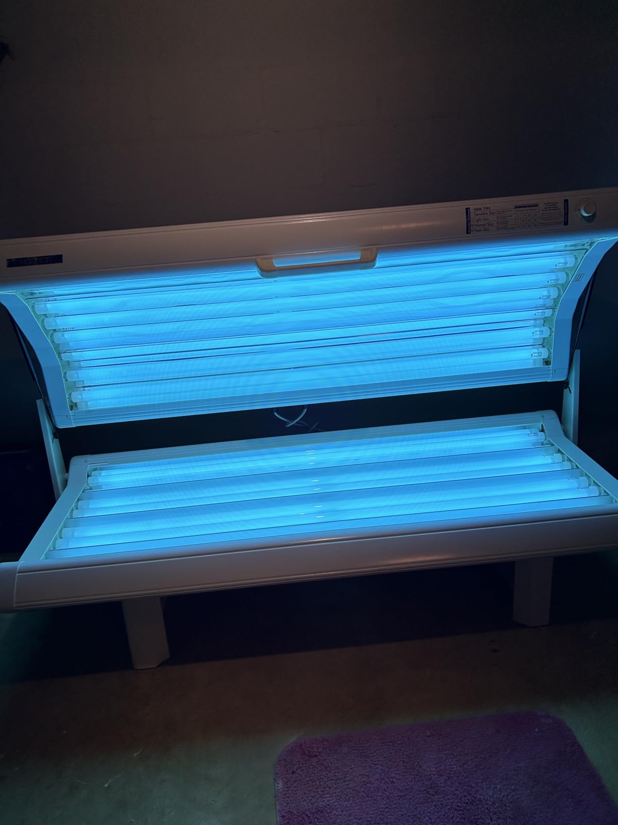 Wolff System II F71T12 100W Bipin Tanning Bulbs - Intense Bronze (16) customer photo 1