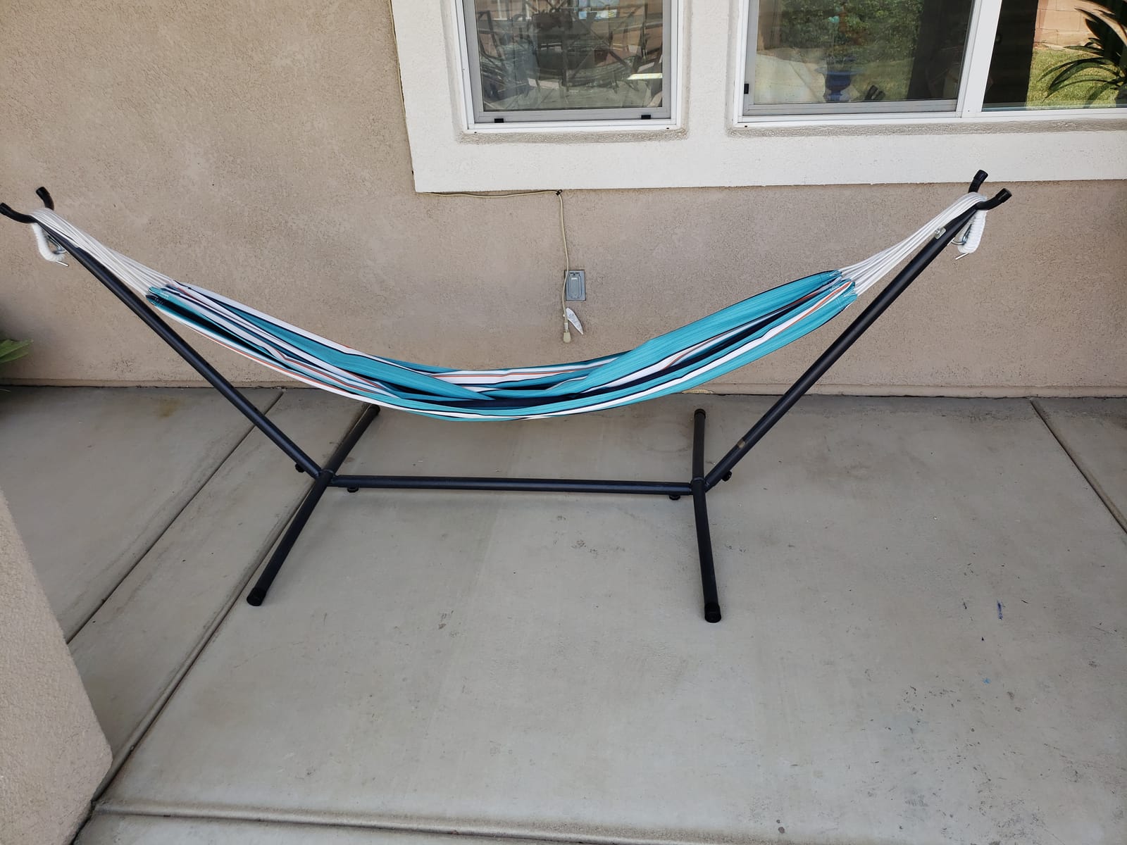 Vivere Double Hammock and Stand Combo - Durable, Comfortable, 450 lb Capacity, Heavy Duty Steel Stand, Tool-Free Assembly, Includes Carry Bag, Gateway Mist customer photo 1