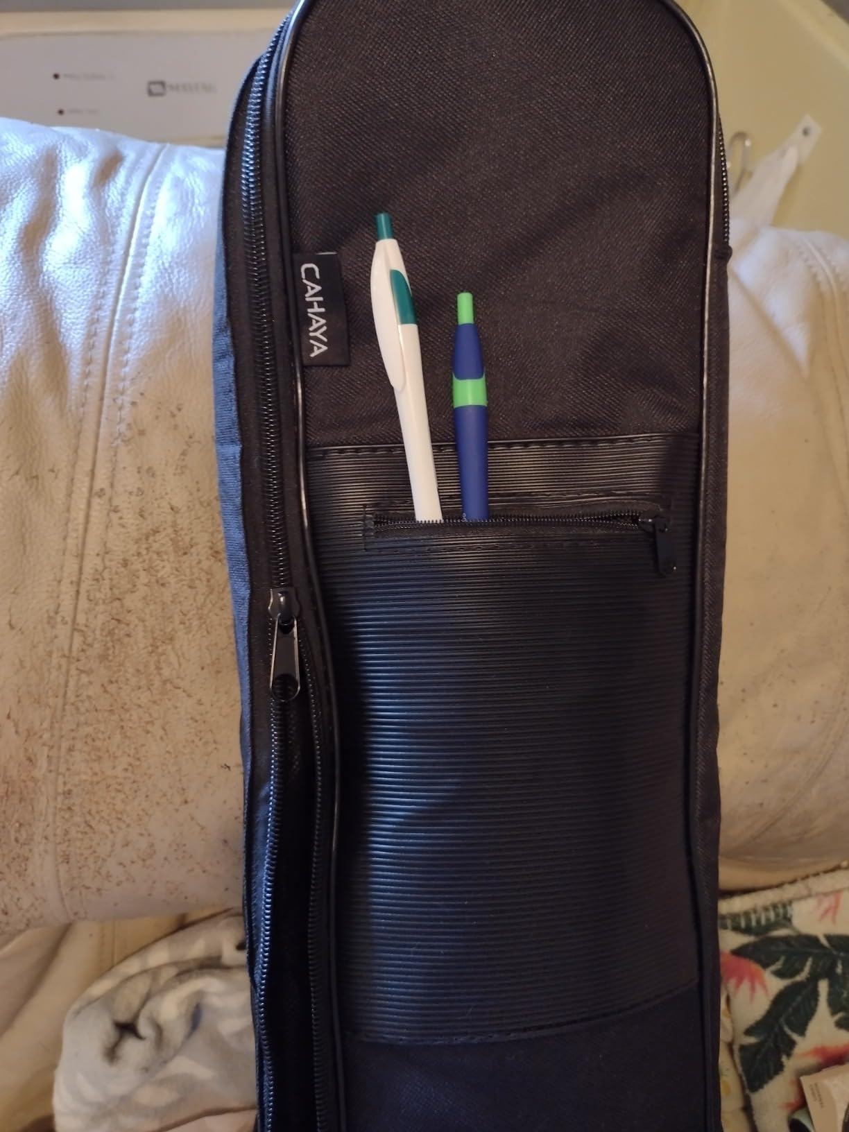 CAHAYA 41 In Acoustic Guitar Bag 0.35 In Thick Padding Water Resistent Soft Guitar Case Dual Adjustable Shoulder Strap Gig Bag with Back Hanger Loop, Black CY0152 customer photo 2