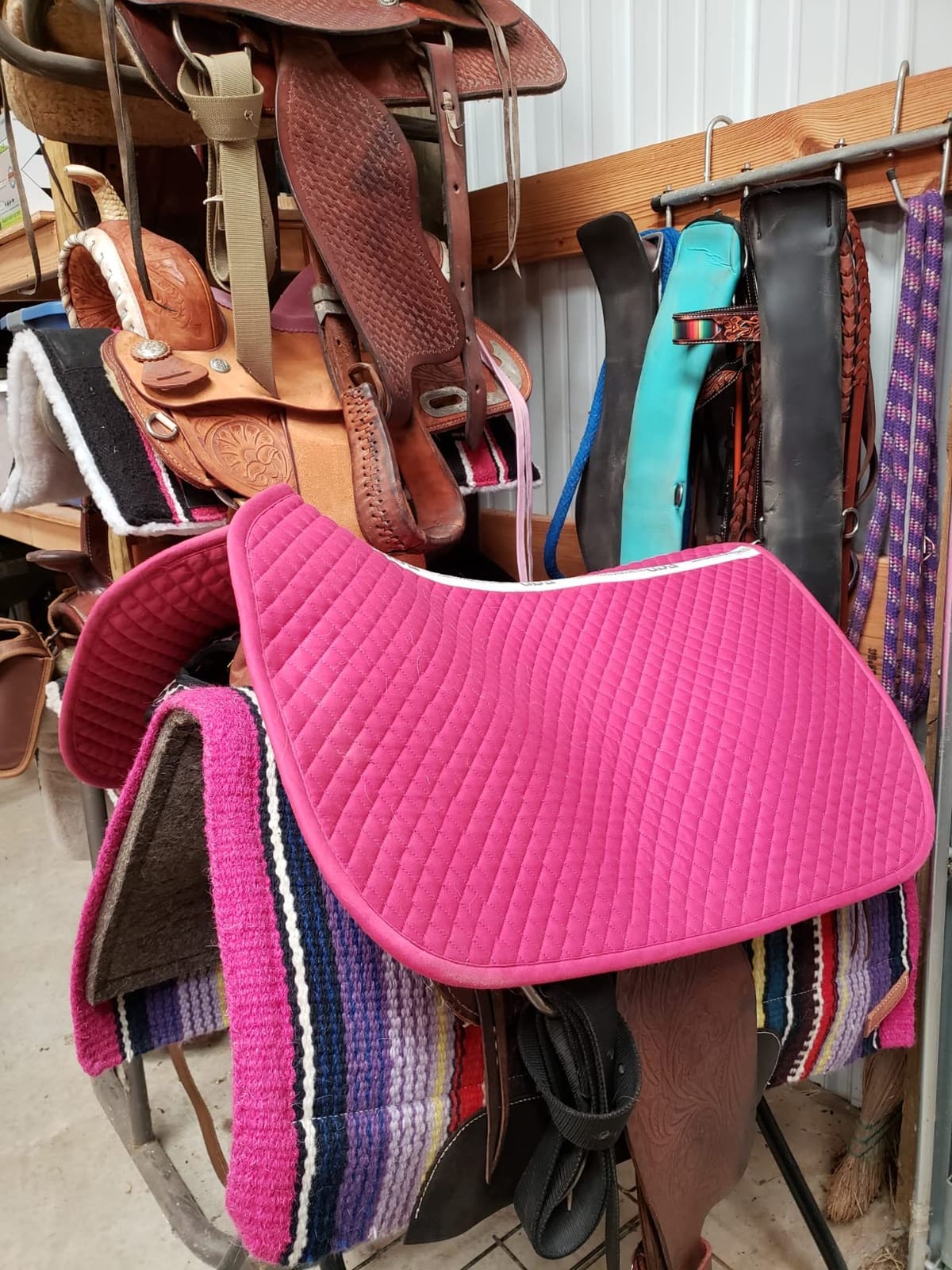 ECP Equine Comfort Products All Purpose Diamond Quilted Western Saddle Pad for Injury Prevention, Breathable, Hypoallergenic, Shock-Absorbing Cushion for Horse Comfort customer photo 2