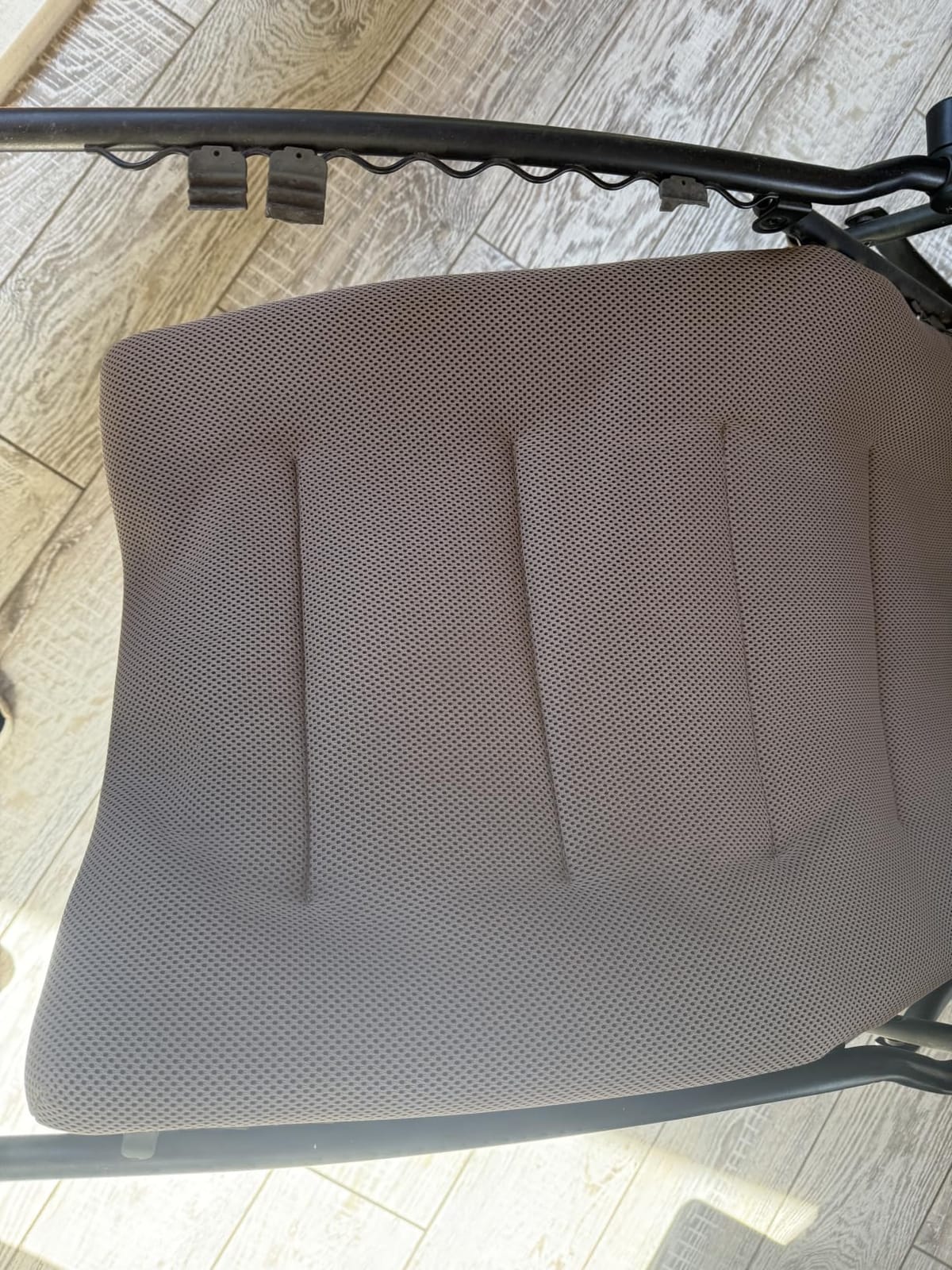 Lafuma Futura Zero Gravity Indoor Outdoor Recliner Chair, Air Comfort, Taupe customer photo 2