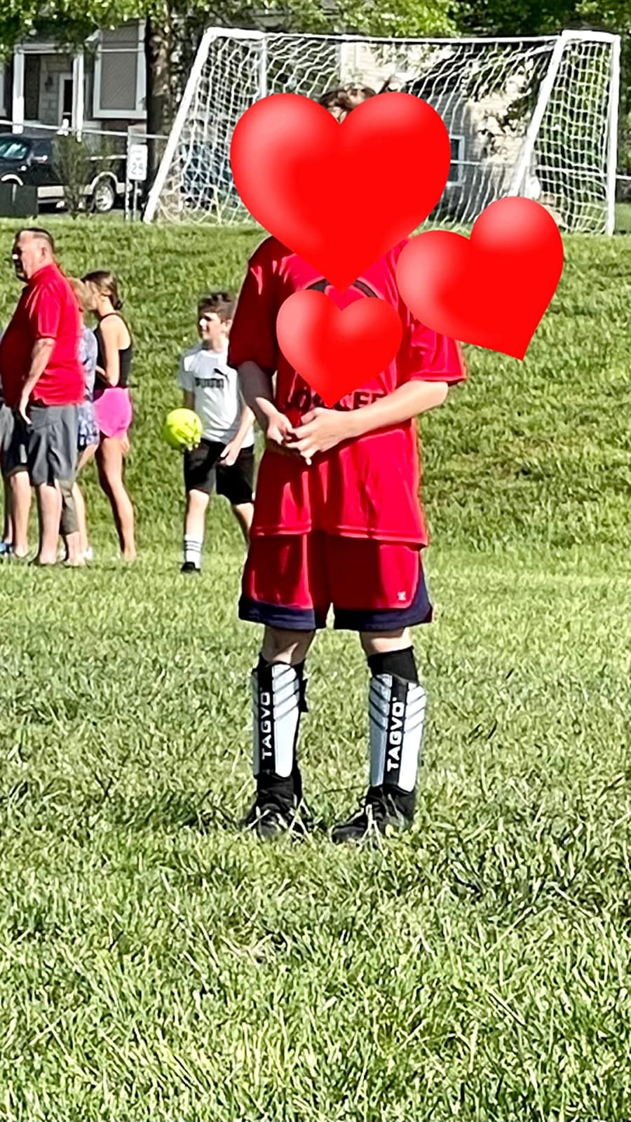 TAGVO Soccer Shin Guards for Kids Youth Adults, Protective Soccer Equipment for Boys Girls Men, Soccer Shin Pads for Kids customer photo 2