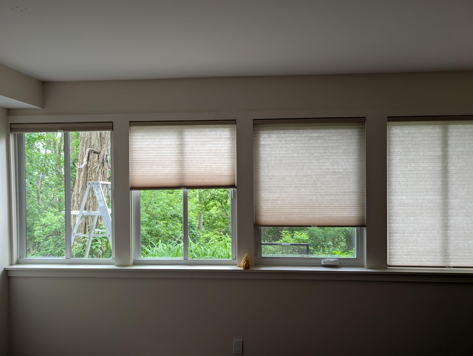 BlindsAvenue Cordless Cellular Shade, White, 35