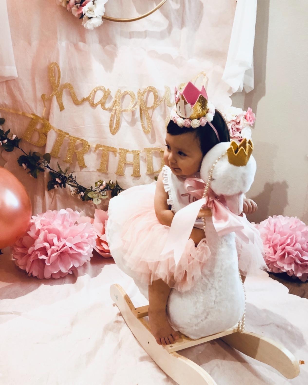 labebe Kids Rocking Horse White Swan, Stuffed Animal Wooden Rocker for Children 6 Months Boys and Girls/Nursery Christmas, Birthday Gift (Rocking Swan) customer photo 2
