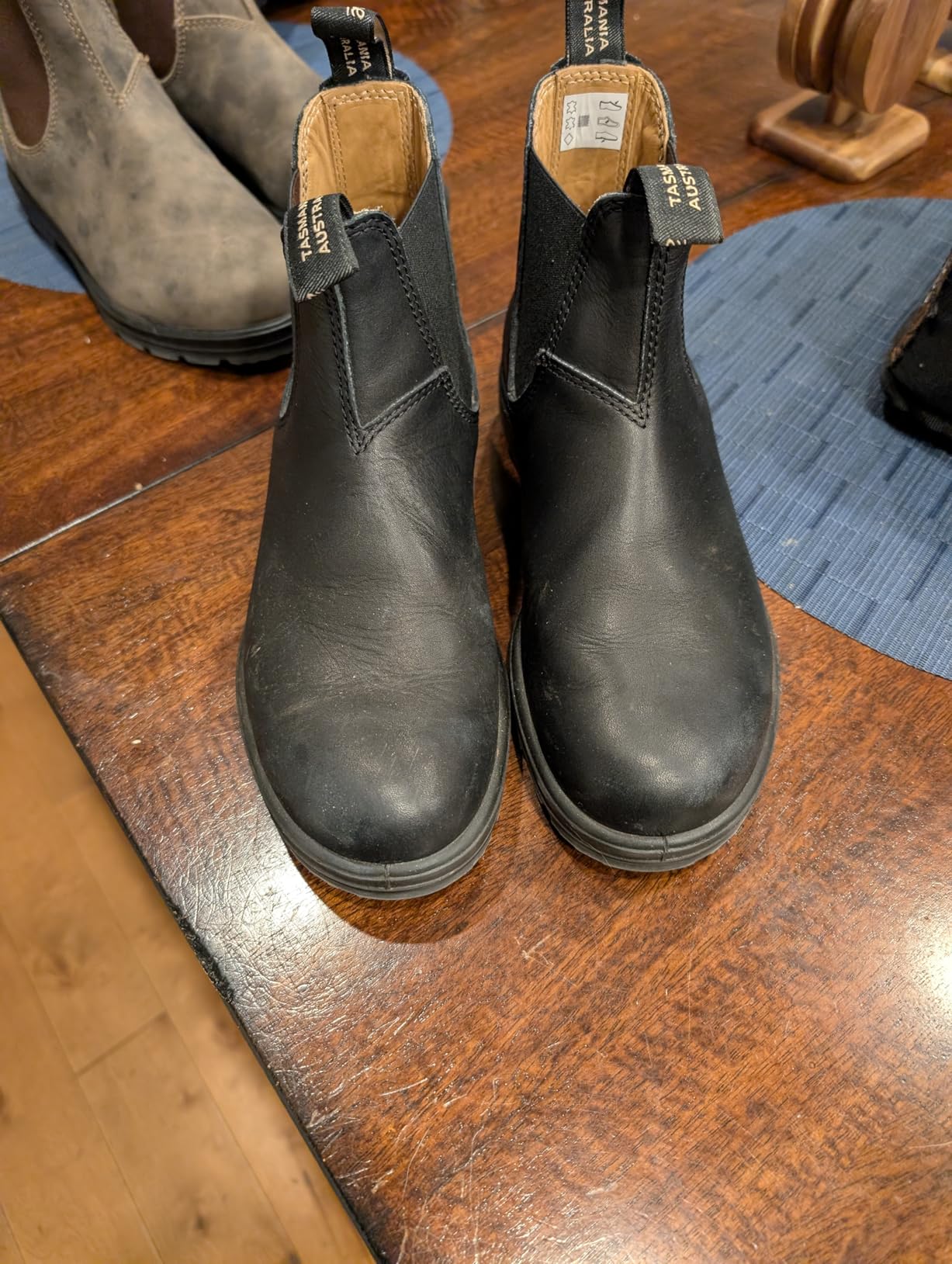 Blundstone Unisex Classic Series Chelsea Boot for Men and Women customer photo 2