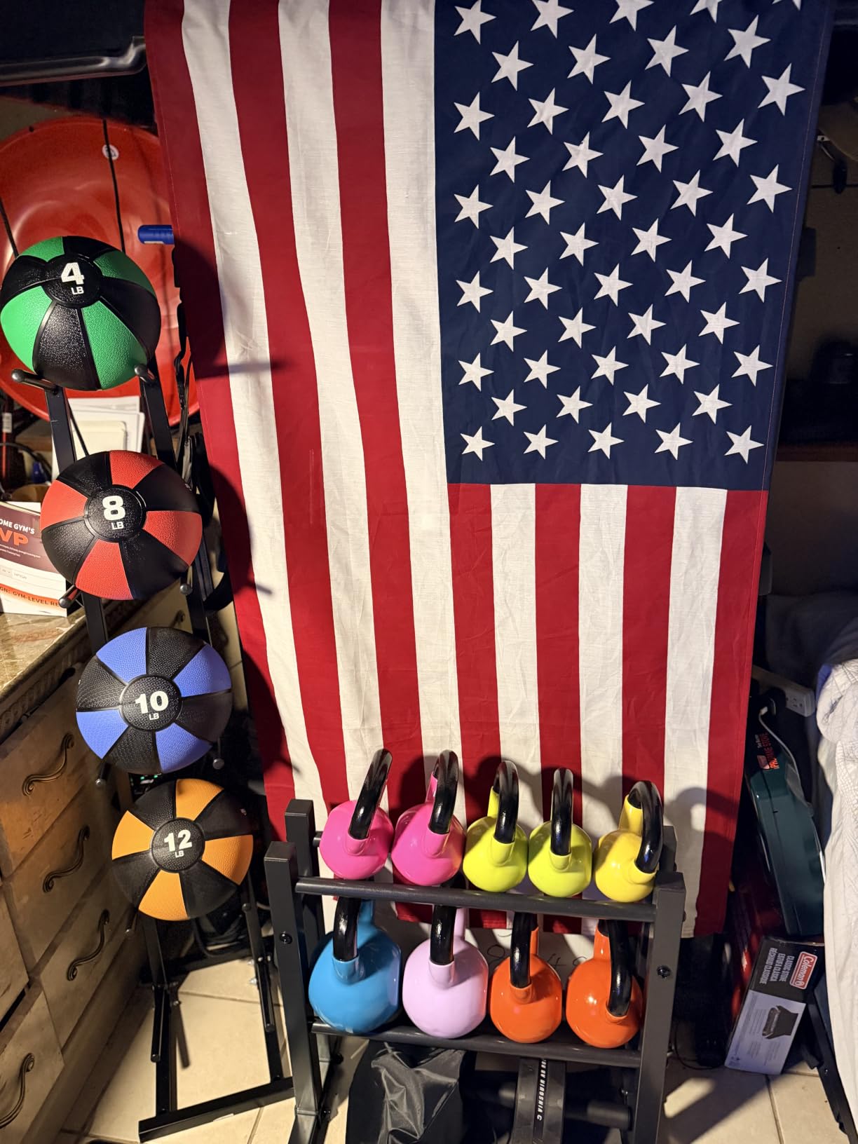Amazon Basics Vinyl Kettlebell customer photo 2