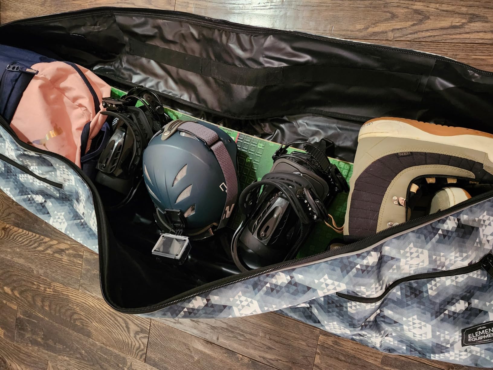 Element Equipment Snowboard Bag with Shoulder Strap and Gear Pockets customer photo 1