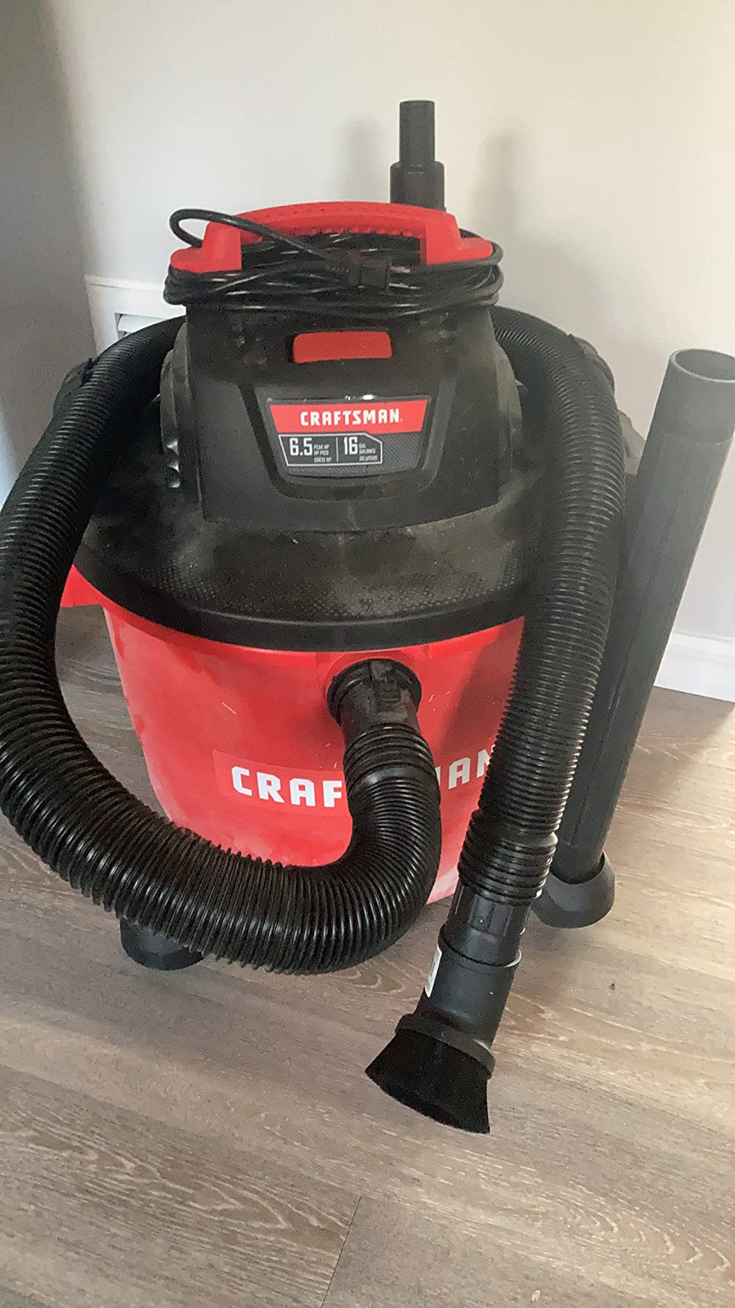 CRAFTSMAN CMXEVBE17595 16 Gallon 6.5 Peak HP Wet Dry Shop Vacuum customer photo 2
