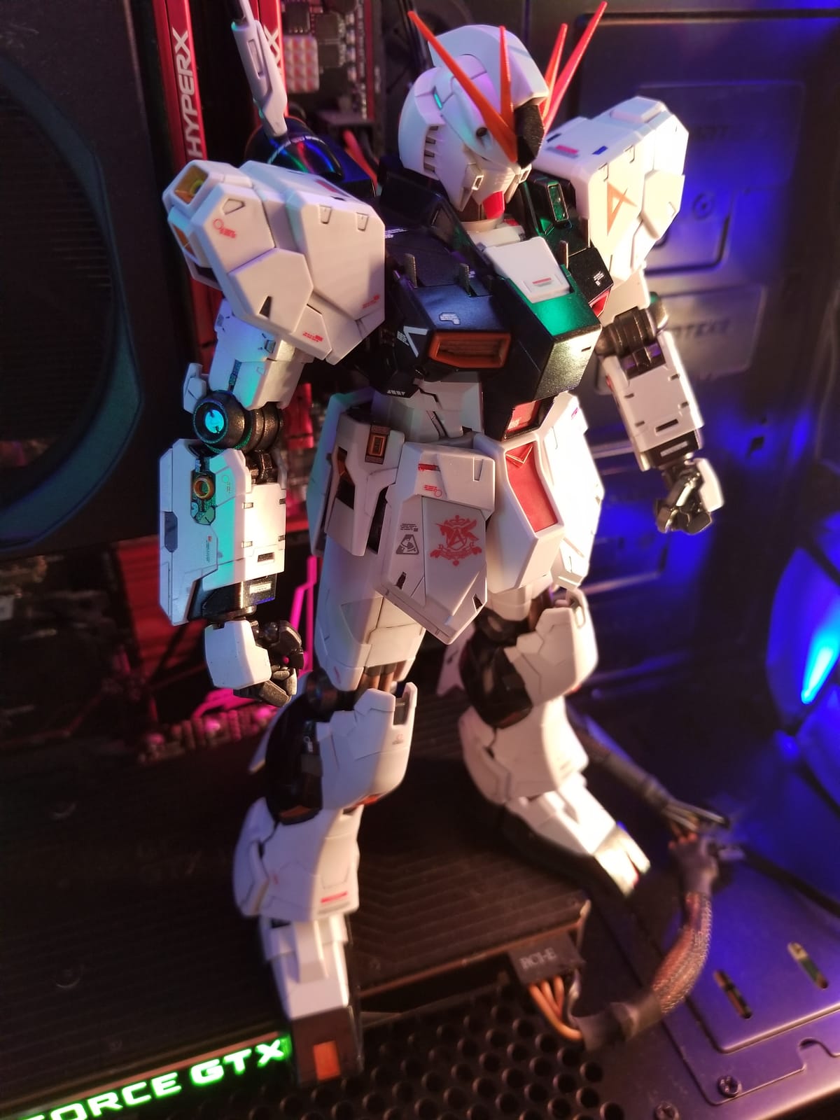 Bandai 5055454 Rx-93 Nu Gundam (Ver. Ka) MG Model Kit, from Char'S Counterattack customer photo 1