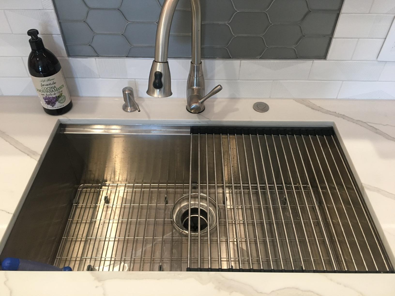 Ruvati 30-inch Undermount 16 Gauge Stainless Steel Workstation Kitchen Sink Single Bowl - Soundproof Multifunction Chef Sink with Cutting Board & Accessories, Brushed Finish Hides Scratches - RVH8310 customer photo 1