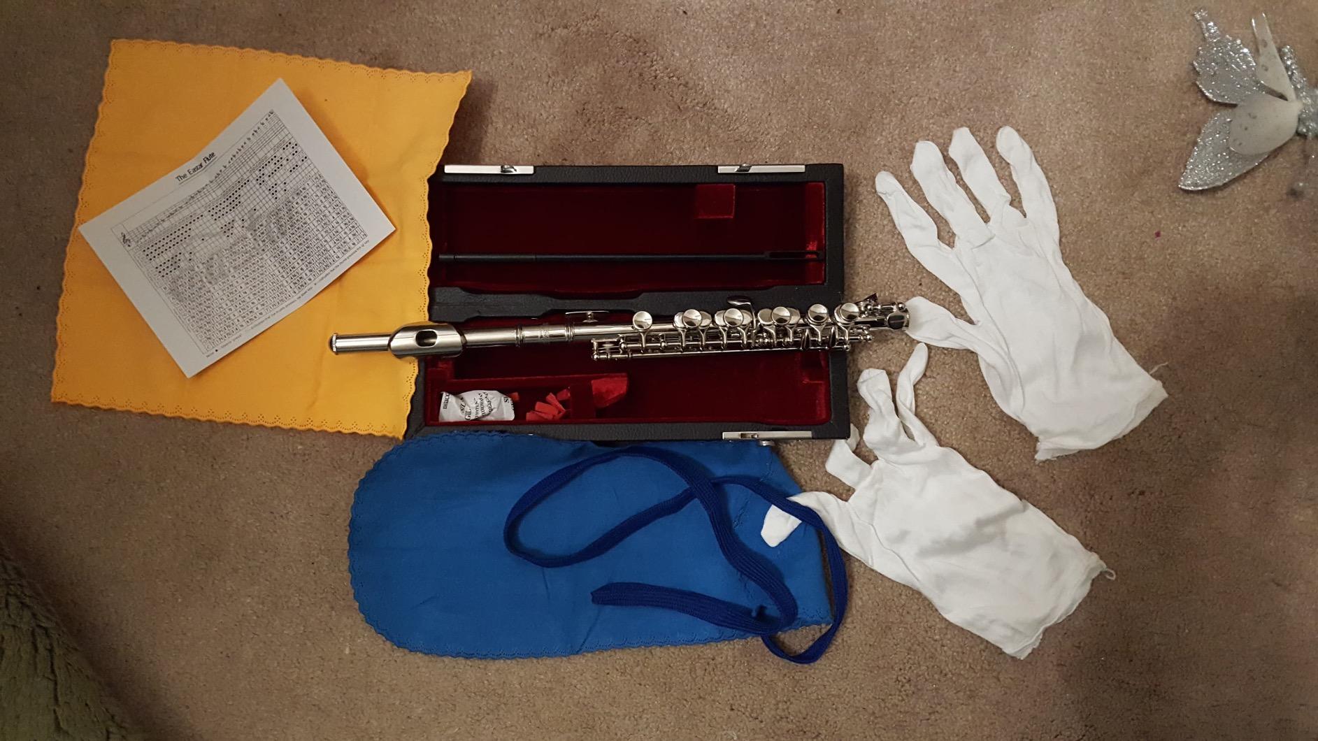 Eastar Piccolo Instrument for Beginners Students, Key of C Flute, Resin, Hard Case, Cleaning Kit, Gloves, 2-Piece, Black, EPC-3S customer photo 1