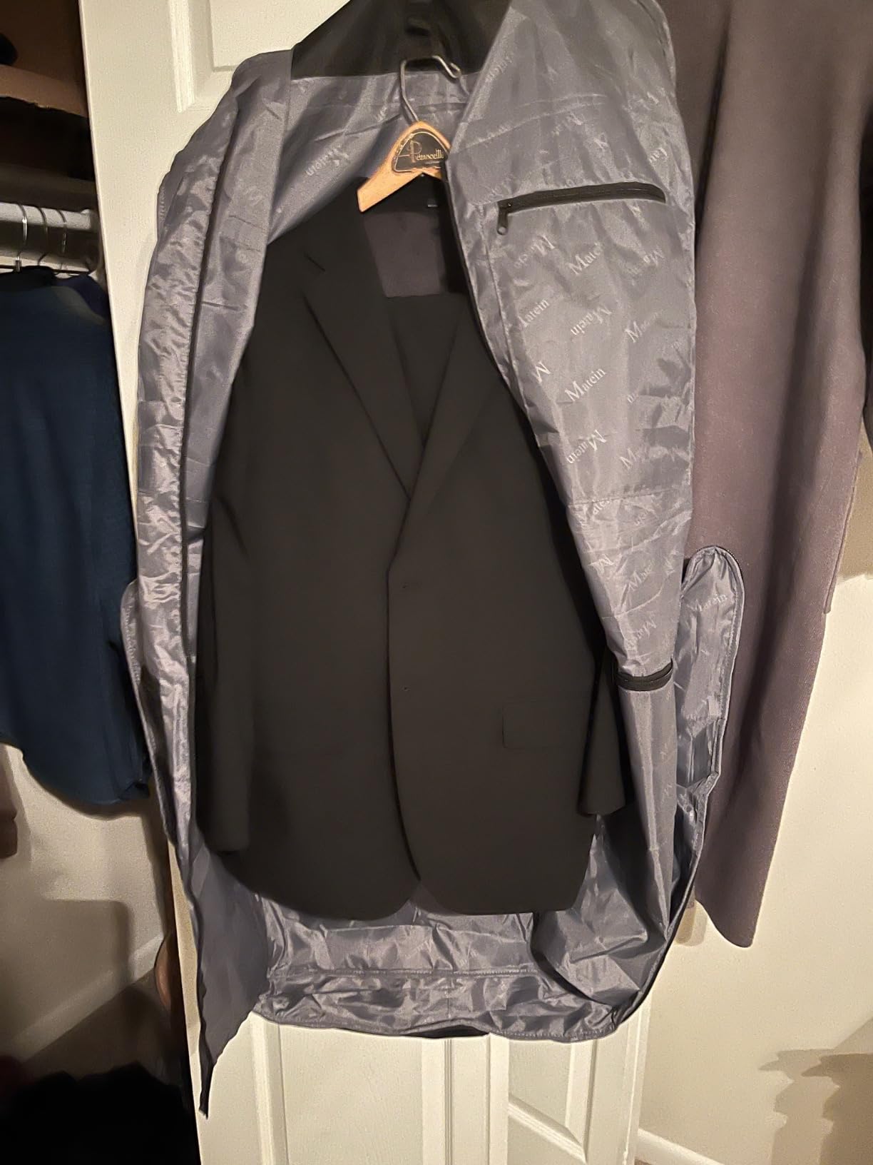 MATEIN Garment Bag for Travel, Large Carry on Garment Bags for Business | Waterproof, Hanging Suit Luggage Bag, For Men Women, Wrinkle Free Suitcase customer photo 2