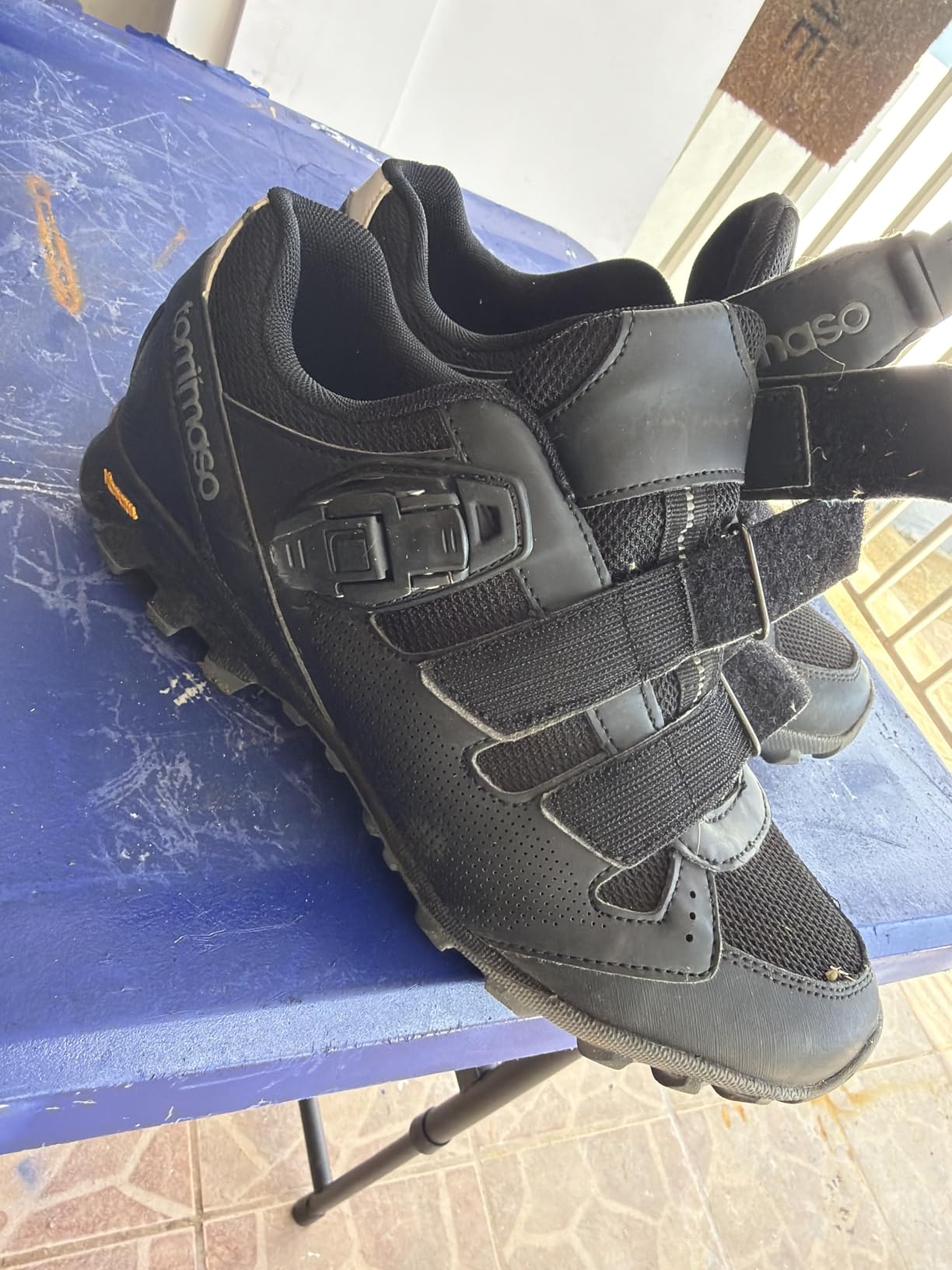 Tommaso Mens Cycling Shoes - SPD Compatible Outdoor, MTB, Gravel & Mountain Bike Shoes - Walkable Design - Cleats Not Included customer photo 1