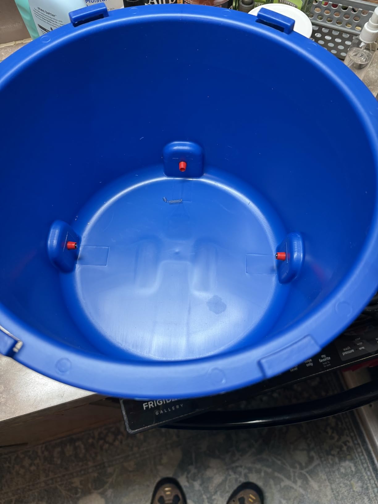 Premier 1 All-Season Heated Poultry Waterer for Chickens & Ducks - 3 Gallon | 100W thermostat keeps water unfrozen to -20F. Quick-fill cap, 3 recessed nipples, 16 ft detachable cord. Up to 35 birds. customer photo 1