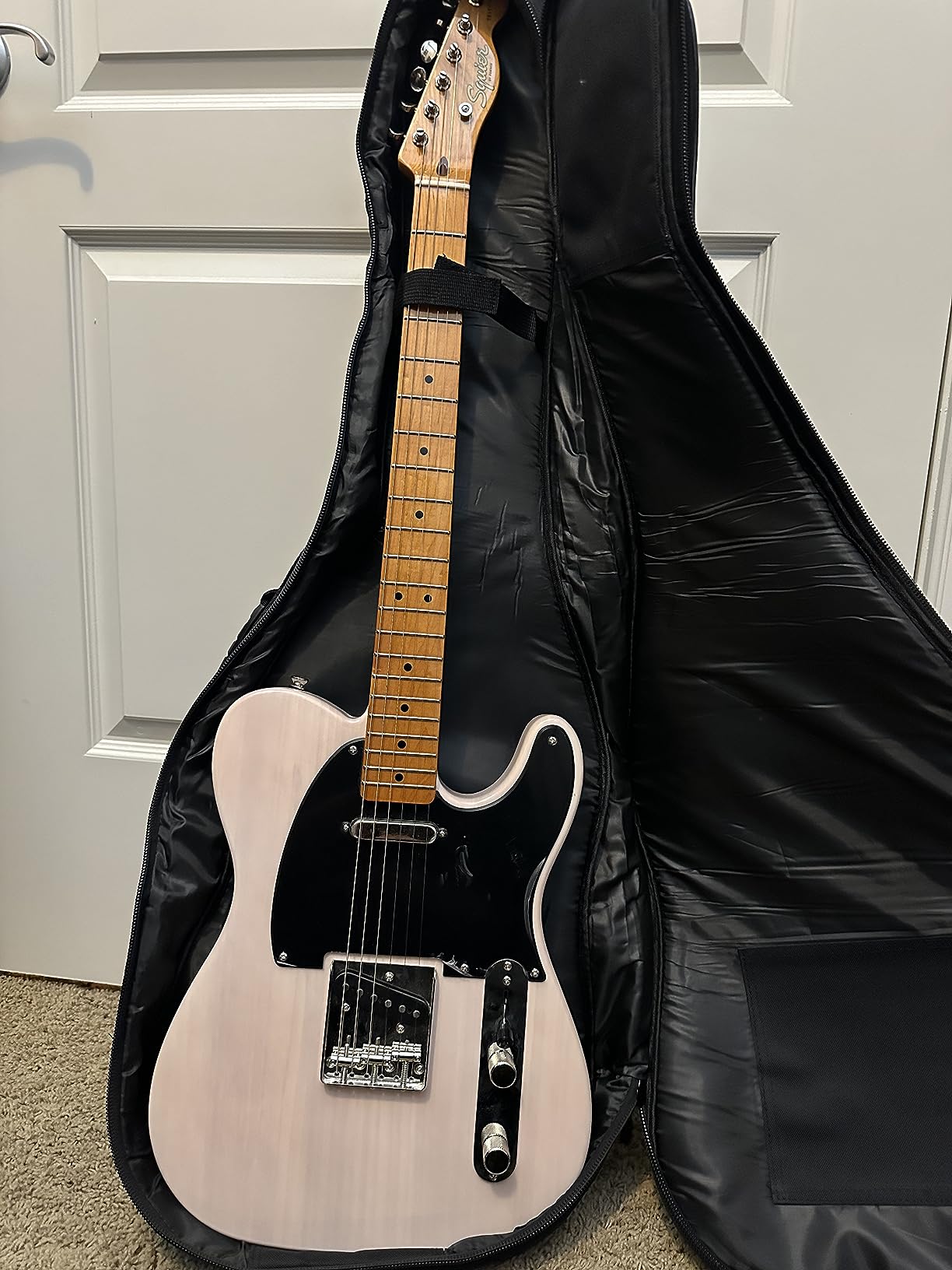 Donner 39 inch Electric Guitar Gig Bag, 0.4 Inch Padded Waterproof Soft Case customer photo 2