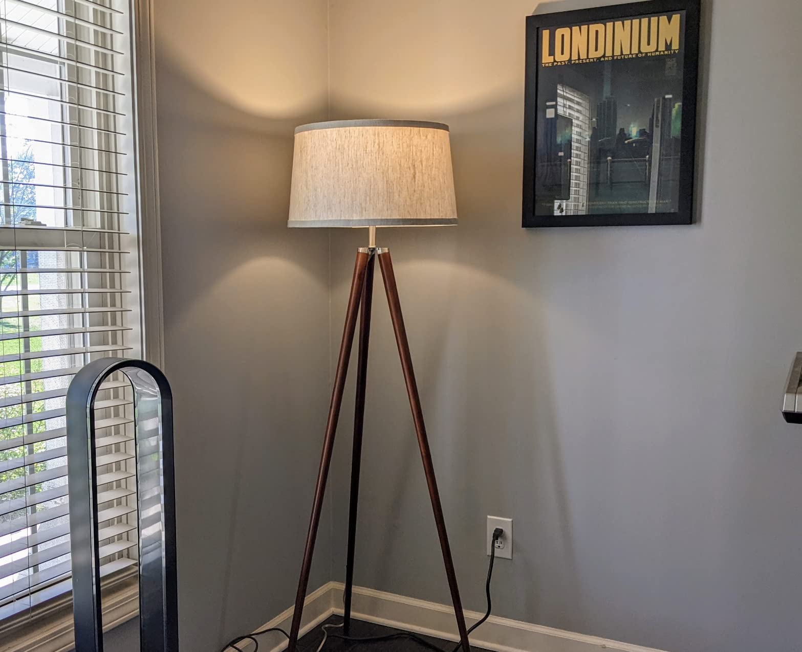 Brightech Emma LED Floor Lamp, Tall Lamp with Wood Legs, Mid-Century Modern Standing Lamp for Bedroom Reading, Tripod Lamp for Living Rooms & Offices, Walnut Brown customer photo 2
