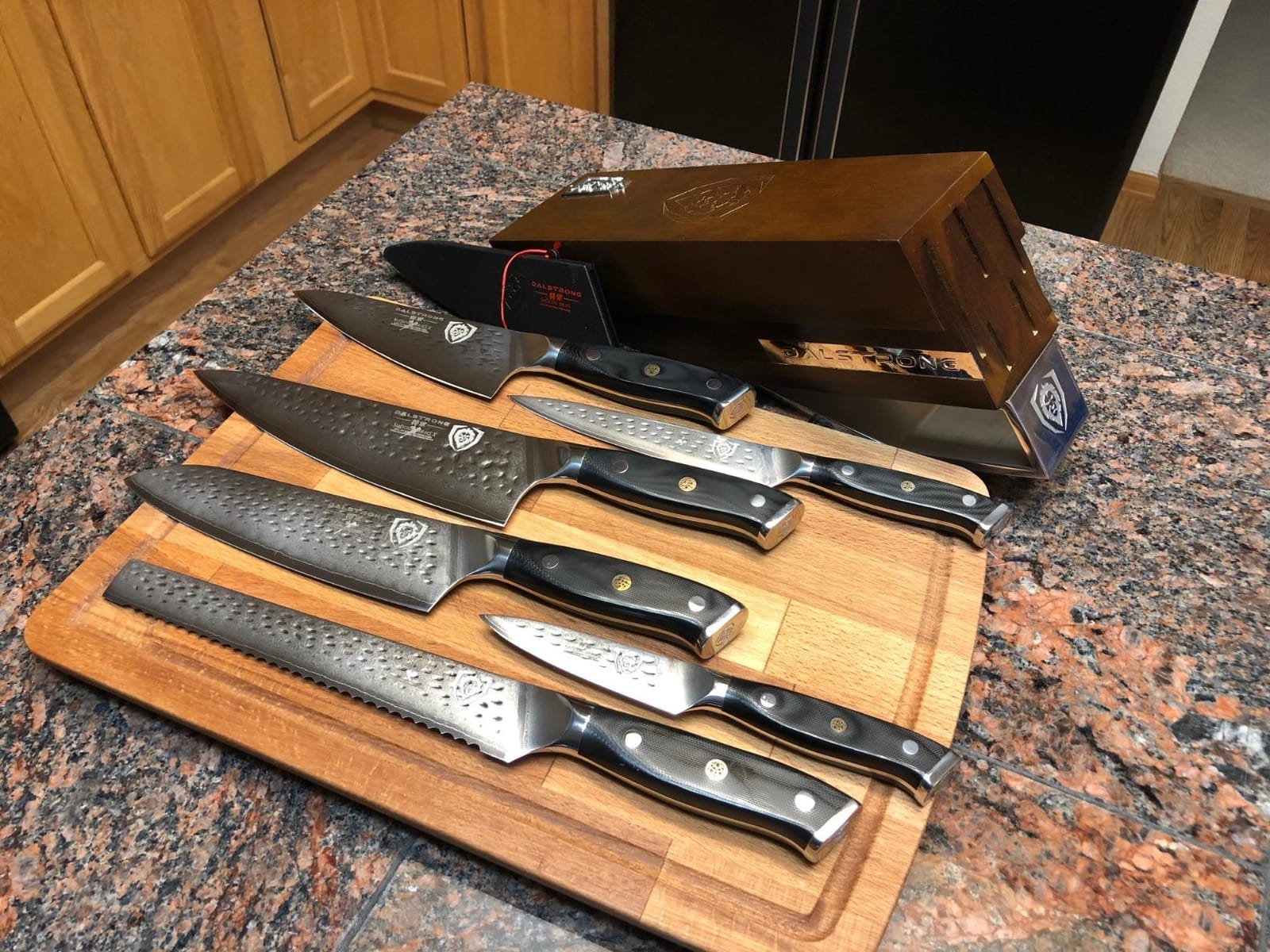 Dalstrong 5-Piece Japanese Knife Block Set - 66-Layer Damascus AUS-10V Steel (8-12° Edge), Chef + Santoku + Utility + Bread + Paring - Shogun ELITE For Serious Home Cooks & Culinary Gifts customer photo 2